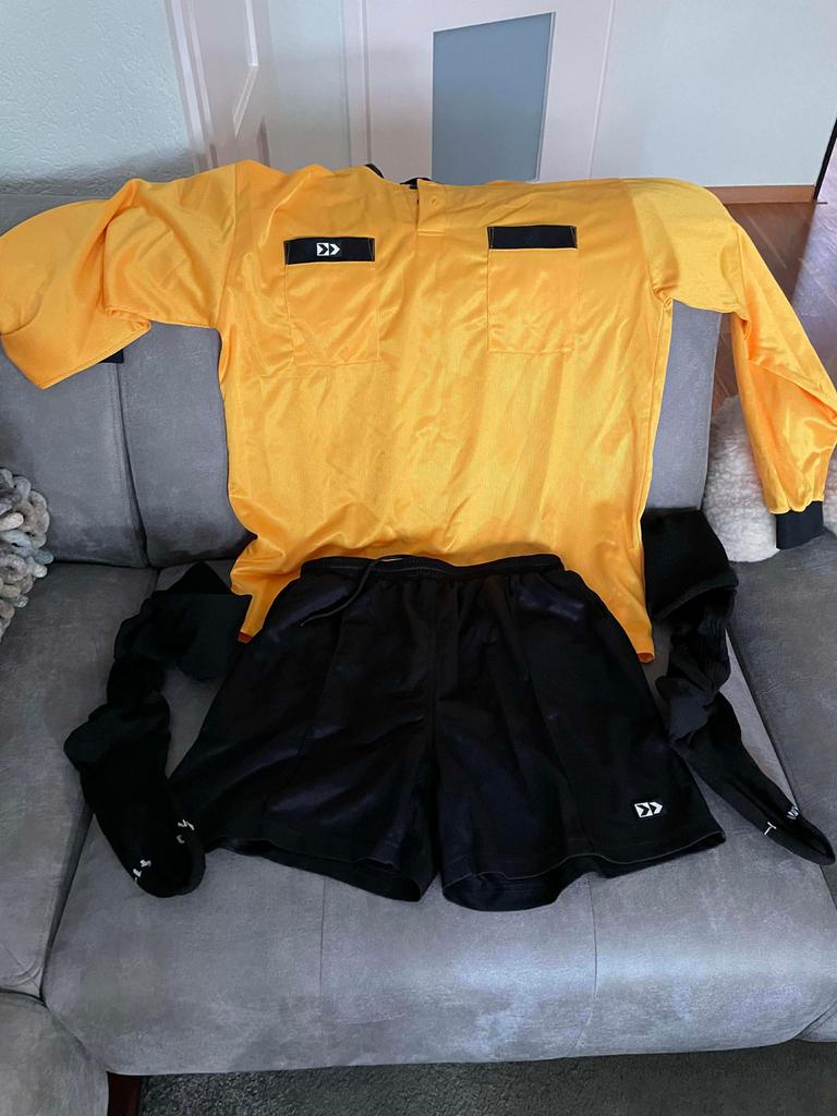 Scheidsrechters tenue, Maat XL, Ophalen, Zo goed als nieuw, Shirt
