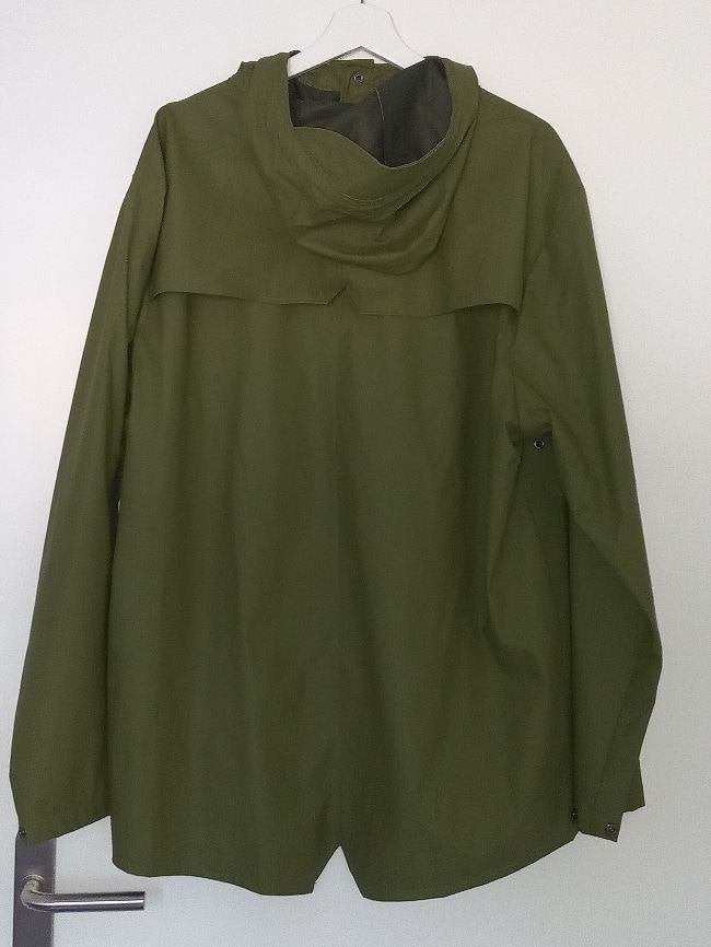 Exclusieve merk Rains regenjack maat  M/L kleur Olijfgroen, Ophalen of Verzenden, Zo goed als nieuw, Regenjas, Heren