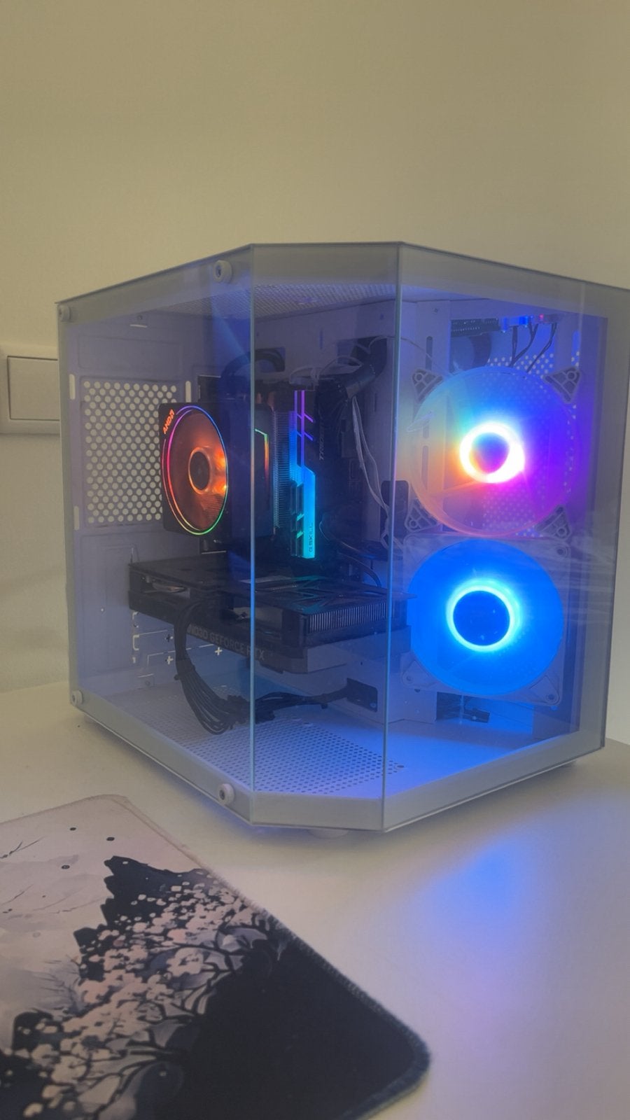 Krachtige Gaming PC met RGB Verlichting, Computers en Software, Desktop Pc's, Zo goed als nieuw, Ophalen of Verzenden