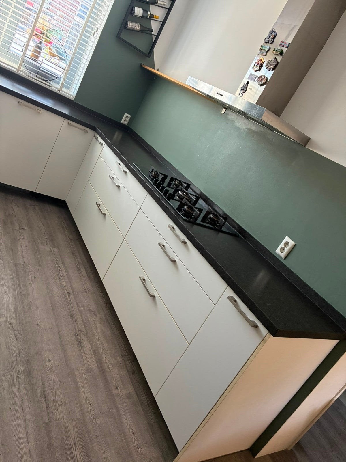 nette keuken met stenen blad, Ophalen, Gebruikt, Graniet of Steen, Hoekkeuken