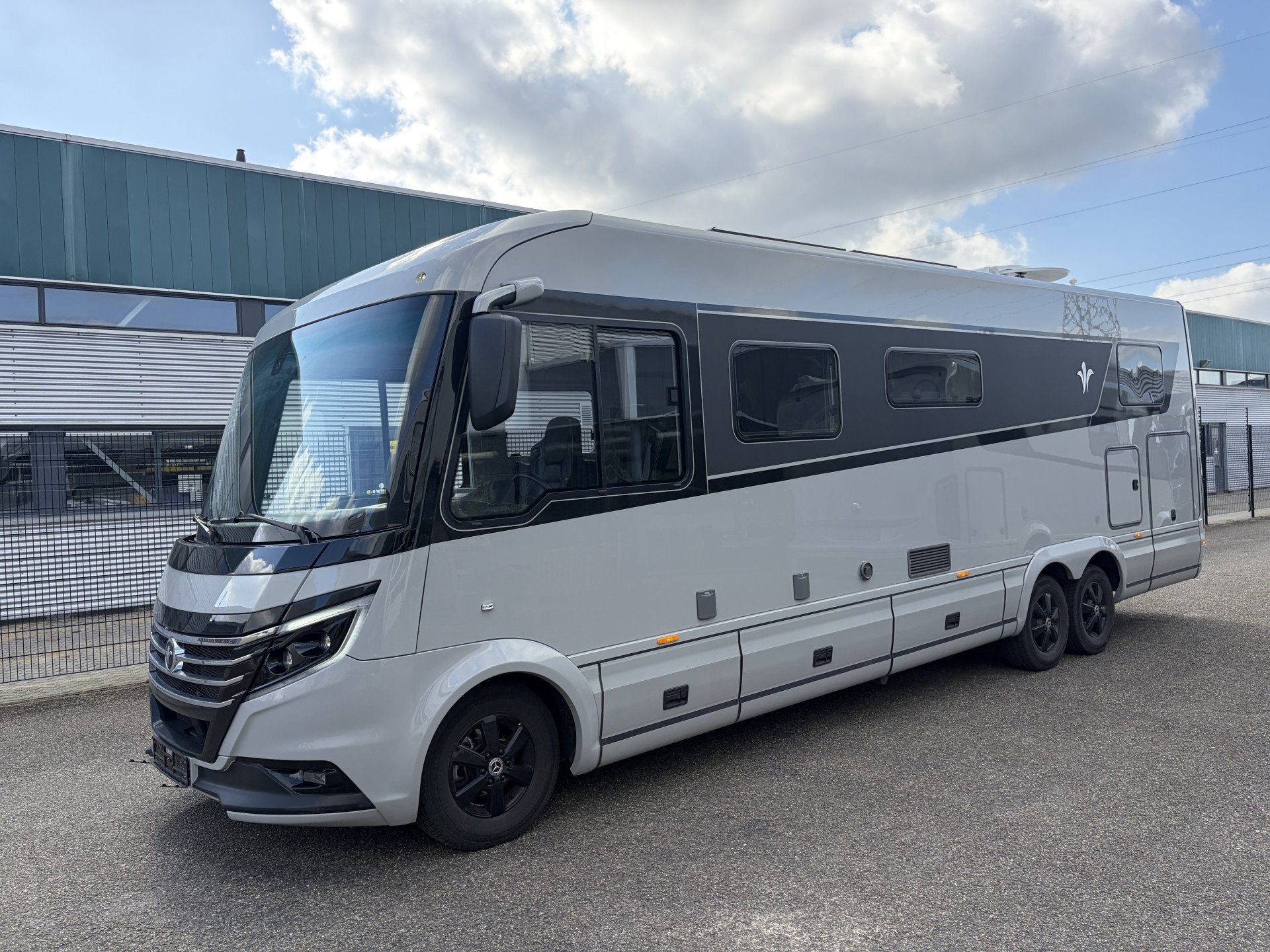 NIESMANN BISCHOFF ARTO 88e Mercedes Aut BTW Leder Geen Hefbe, Niesmann+Bischoff, 9 tot 10 meter, Diesel, Mark@niesmannbischoff.nl