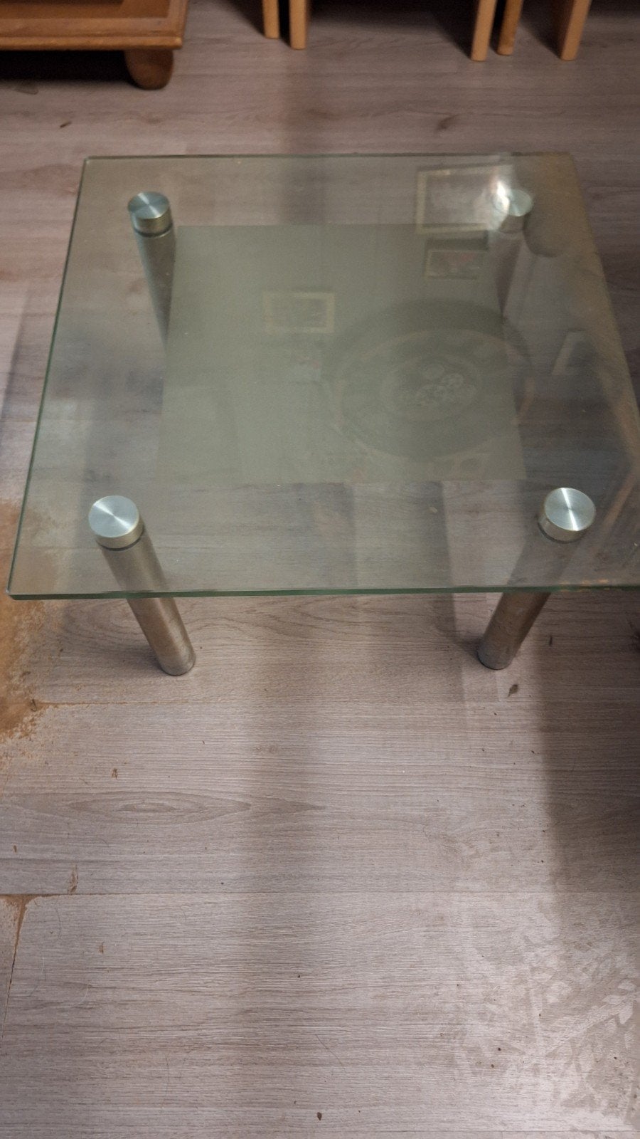 Glazen salontafel 50x50 cm met metalen poten, Ophalen, Minder dan 50 cm, Gebruikt, Vierkant