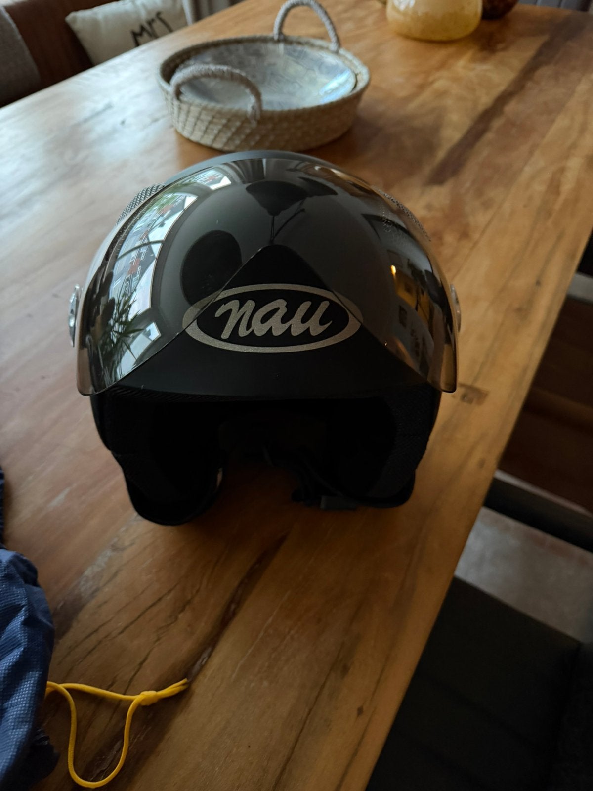 Nau scooterhelm zwart, Ophalen of Verzenden, Zo goed als nieuw