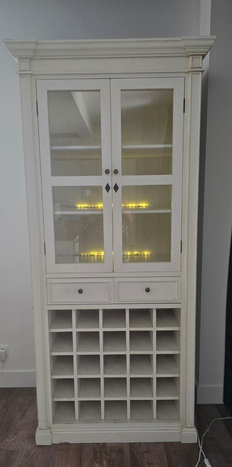 Wijnkast / Buffetkast Merly elzen / mdf oudwit gelakt, Ophalen, Gebruikt, Met deur(en), 200 cm of meer
