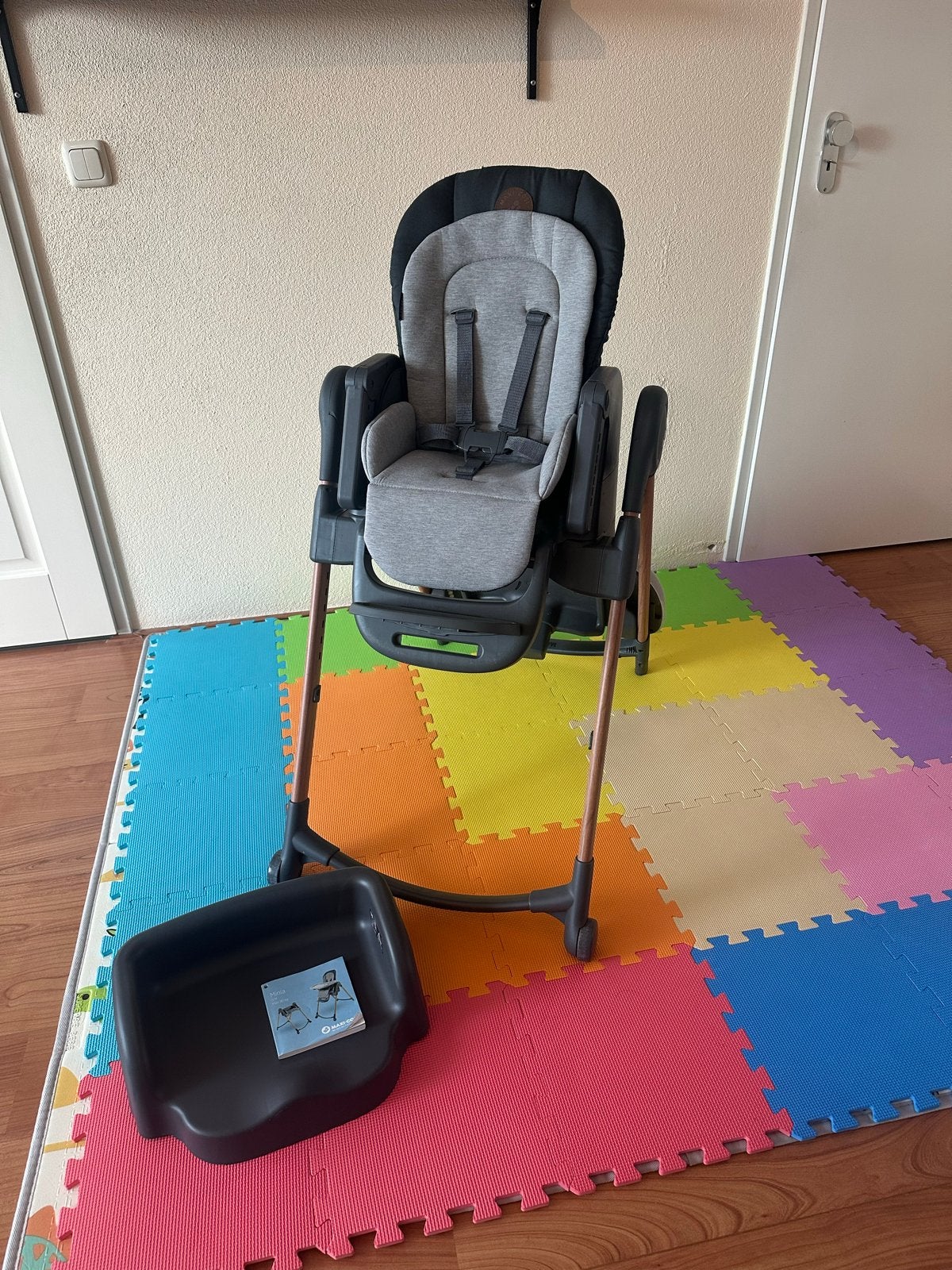 Maxi-Cosi minla Meegroeistoel met eetblad, Ophalen, Zo goed als nieuw, Meegroeistoel, Aanschuifbaar