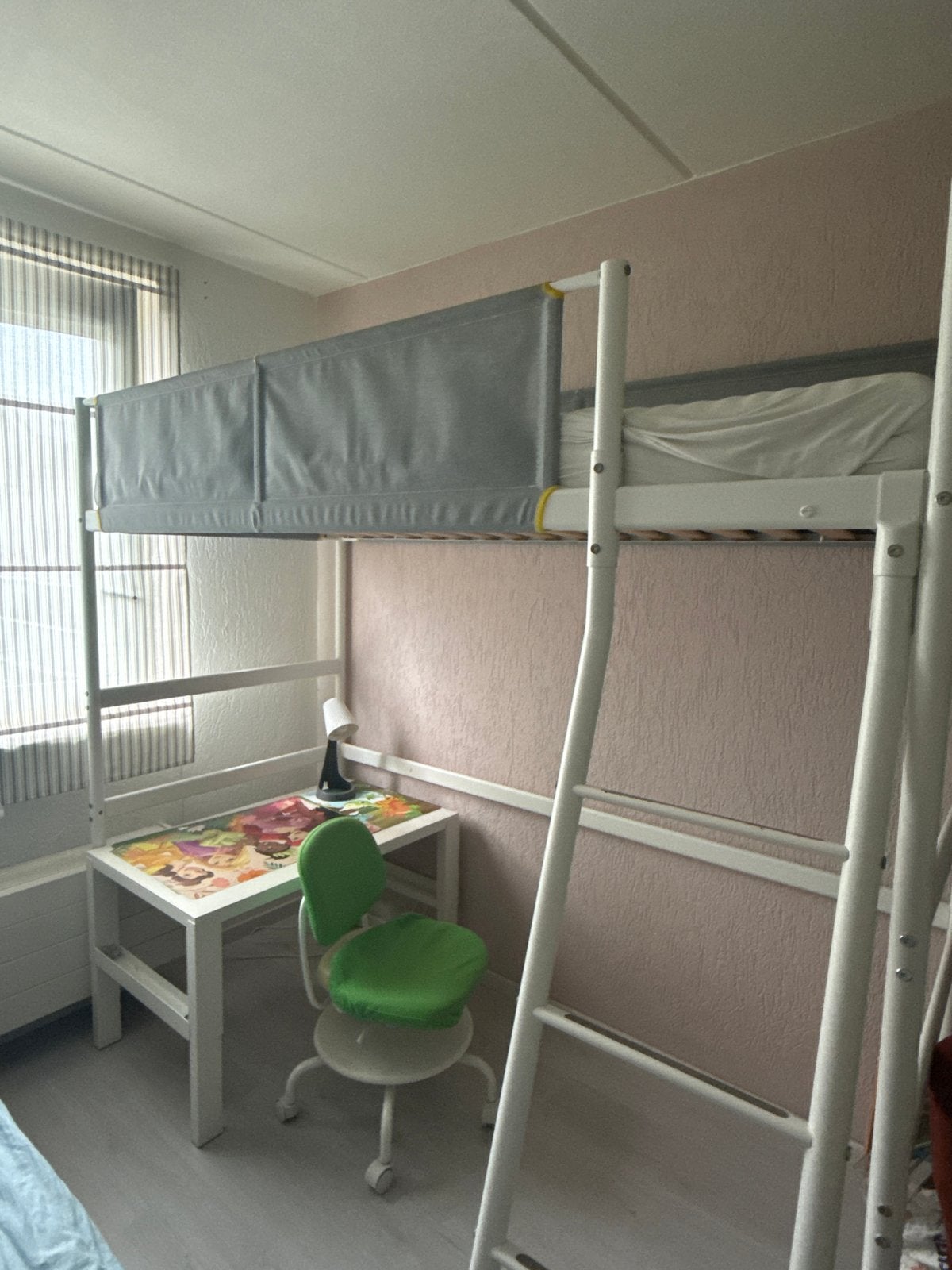 IKEA Hoogslaper met bureau en stoel, Gebruikt, Eenpersoons, Ophalen of Verzenden, 200 cm