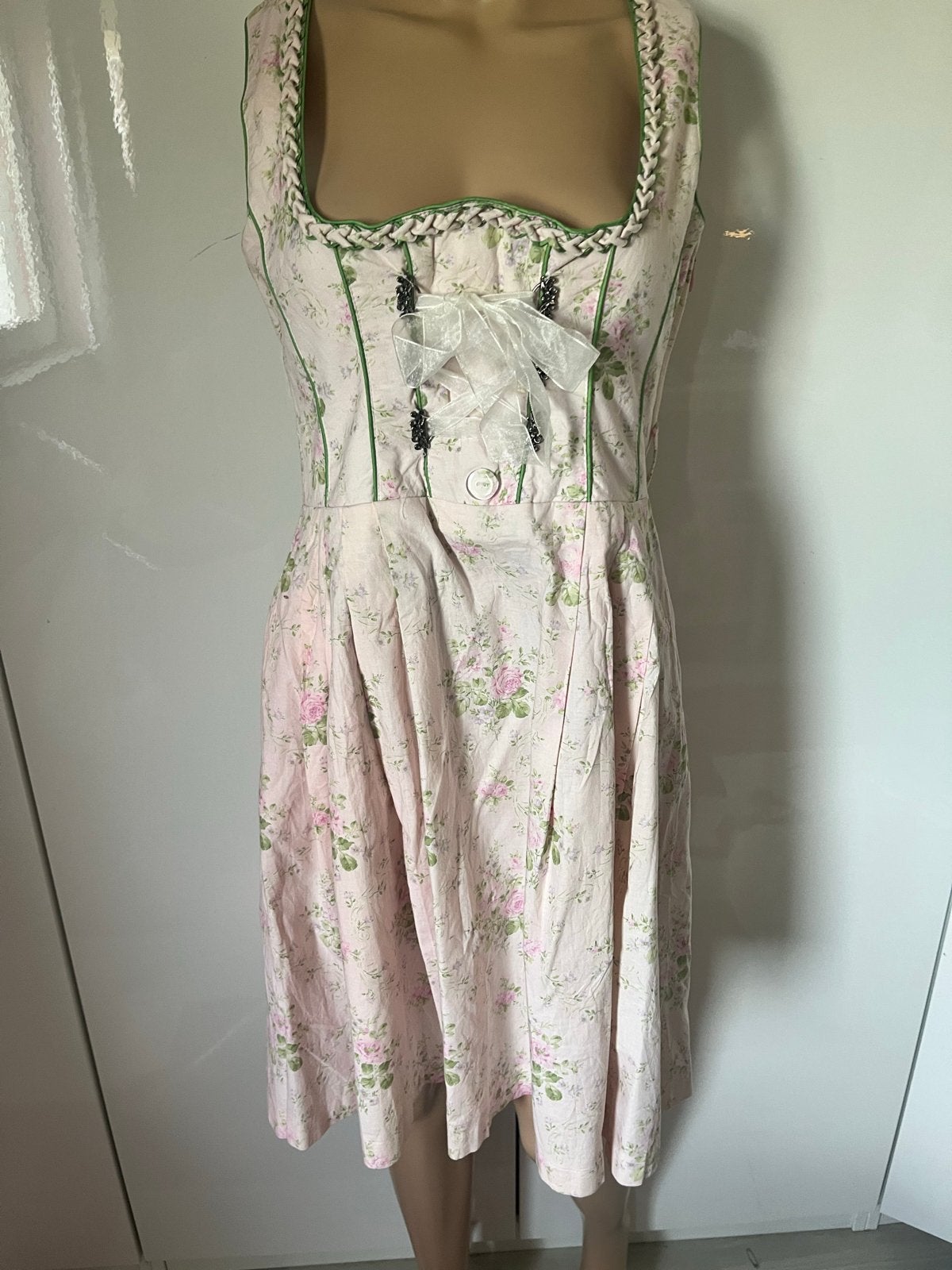 Roze Dirndl met bloemenprint Dirndlschön, Ophalen of Verzenden, Zo goed als nieuw, Knielengte, Roze