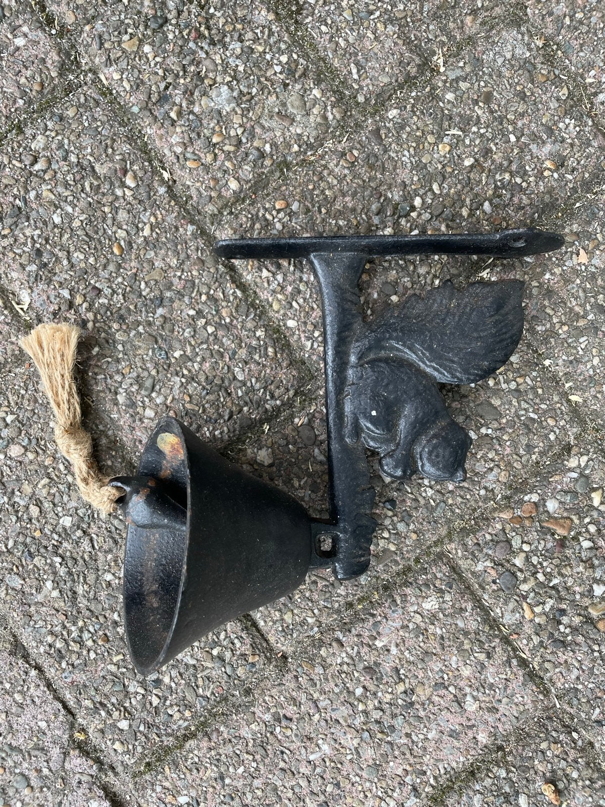 Gietijzeren deurbel met bijenmotief, Vintage, Ophalen of Verzenden, Metaal, Gebruikt