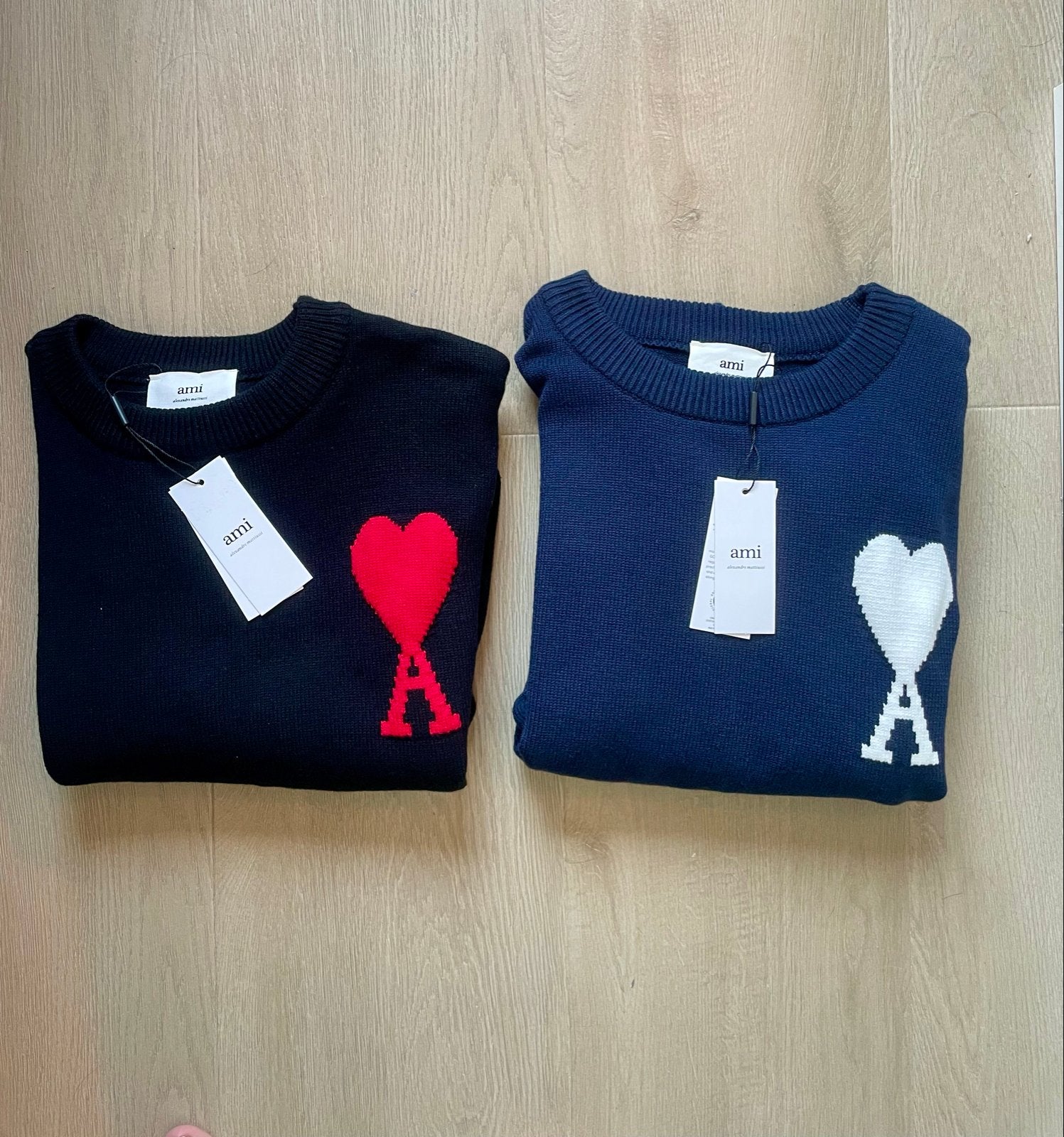Ami Paris Trui met Hartlogo - Zwart en Blauw, Kleding | Heren, Truien en Vesten, Verzenden, Nieuw, Maat 48/50 (M), Zwart