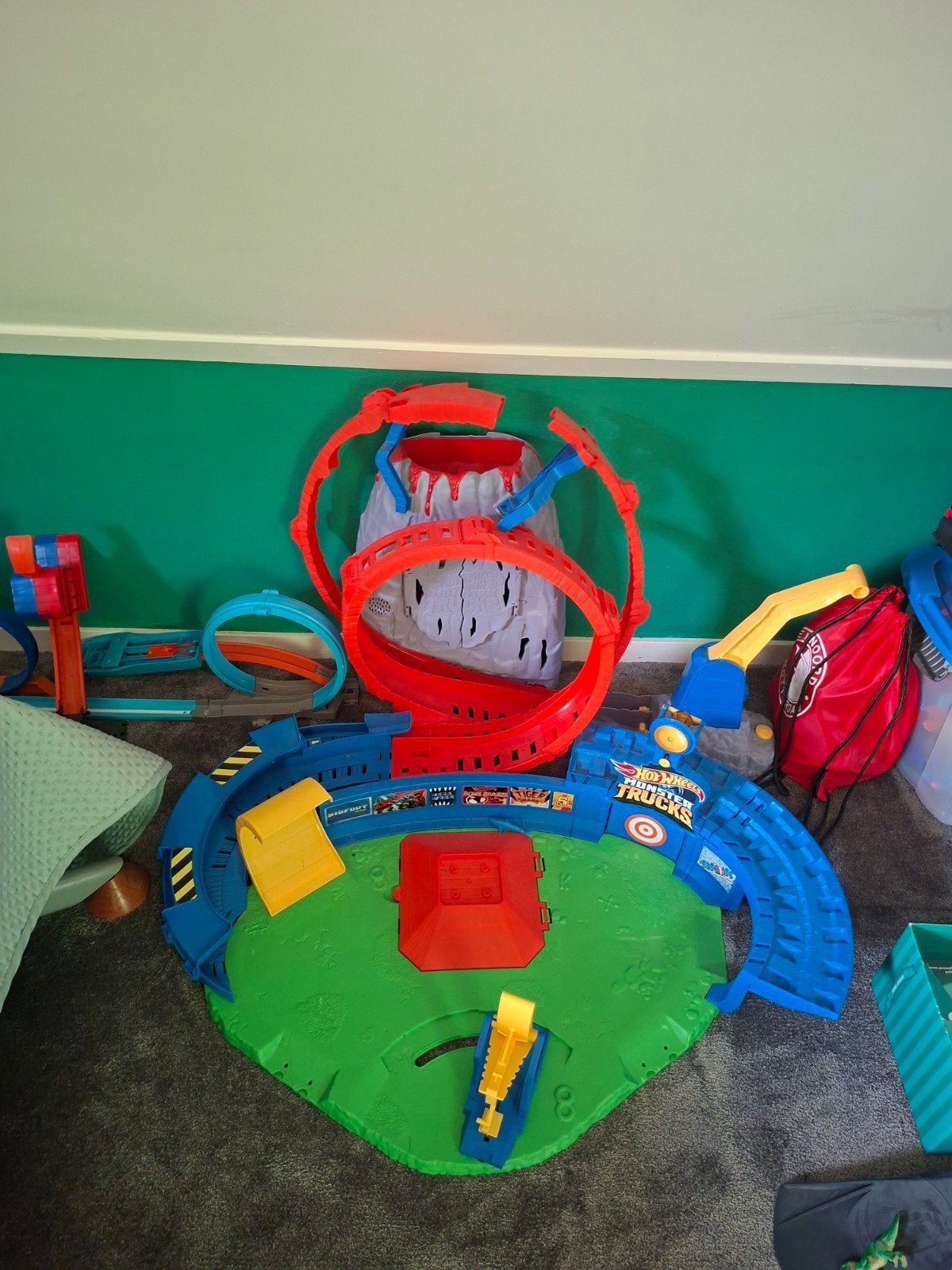 Hot Wheels Monster Trucks Vulkaan Arena Speelset, Ophalen, Gebruikt
