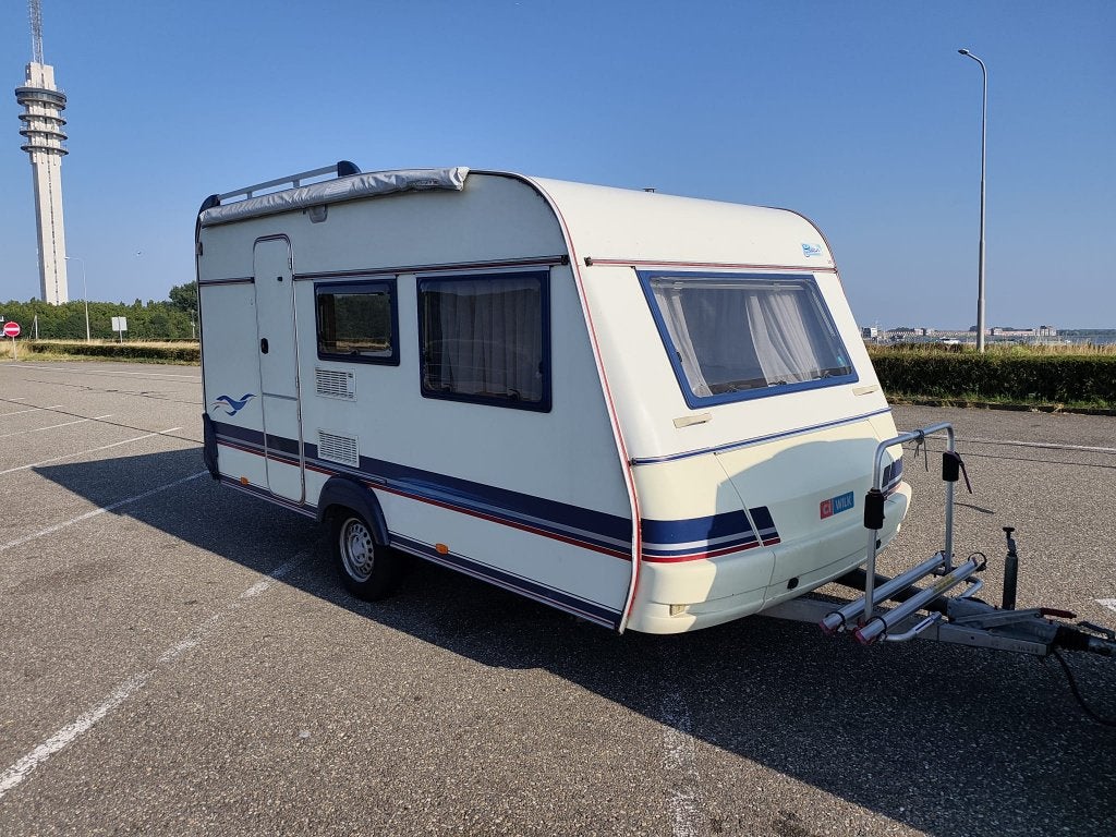 Wilk 102402 Caravan 1998 Bovag gekeurd In Zeer Goede Staat!, Rondzit, 4 tot 5 meter, Wilk, Schokbreker