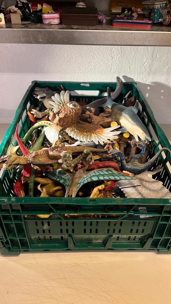 Schleich figuren 100 stuks in de krat, Ophalen of Verzenden, Zo goed als nieuw