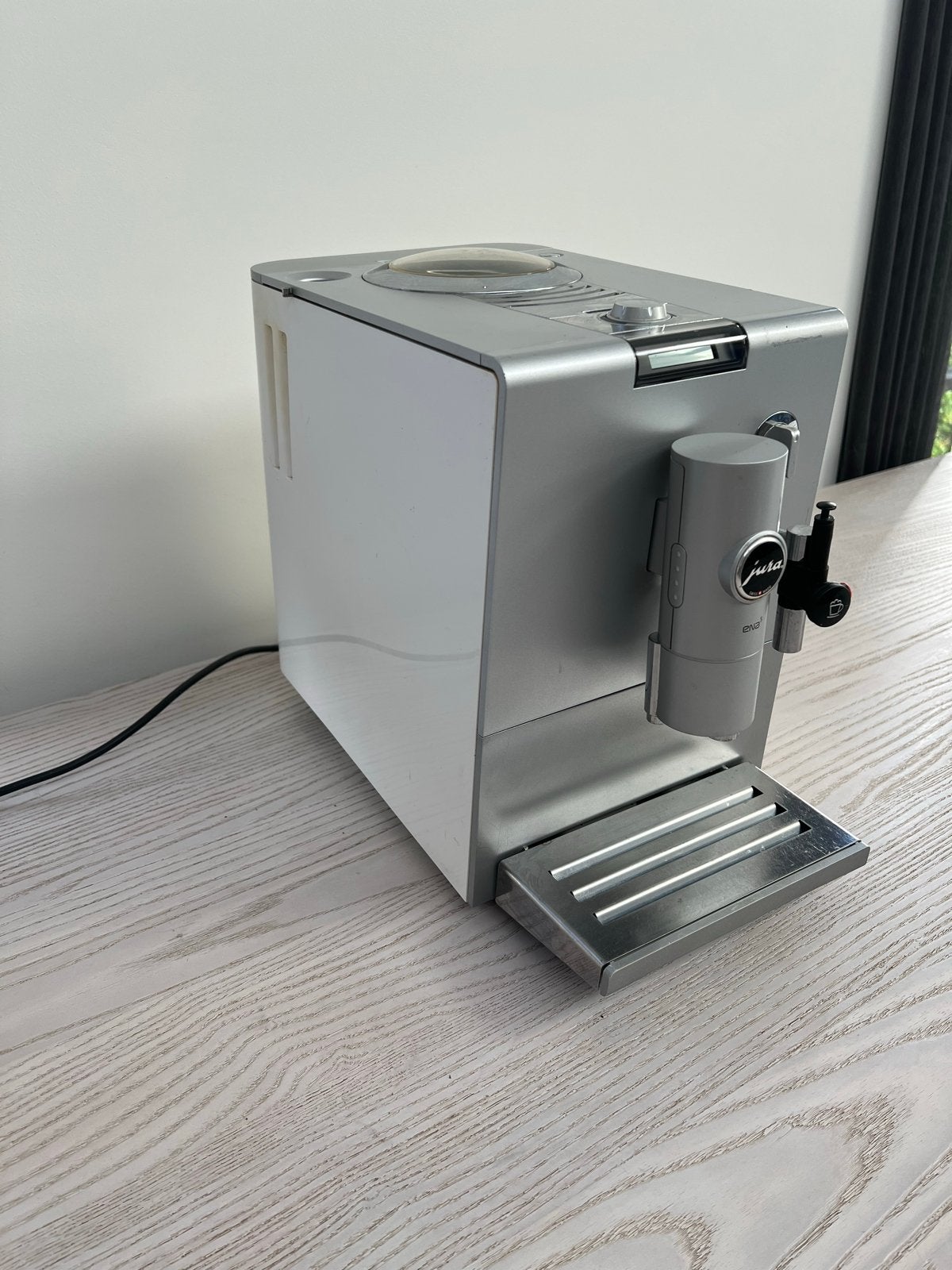 JURA Ena 5 - Goed werkende en onderhouden koffiemachine, Witgoed en Apparatuur, Koffiezetapparaten, Ophalen, Afneembaar waterreservoir