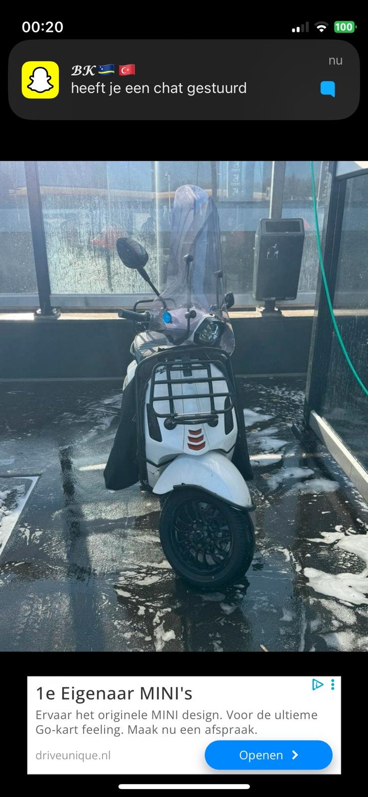Vespa sprint wit ful option, Fietsen en Brommers, Scooters | Vespa, Ophalen of Verzenden, Zo goed als nieuw, Benzine, Overige modellen