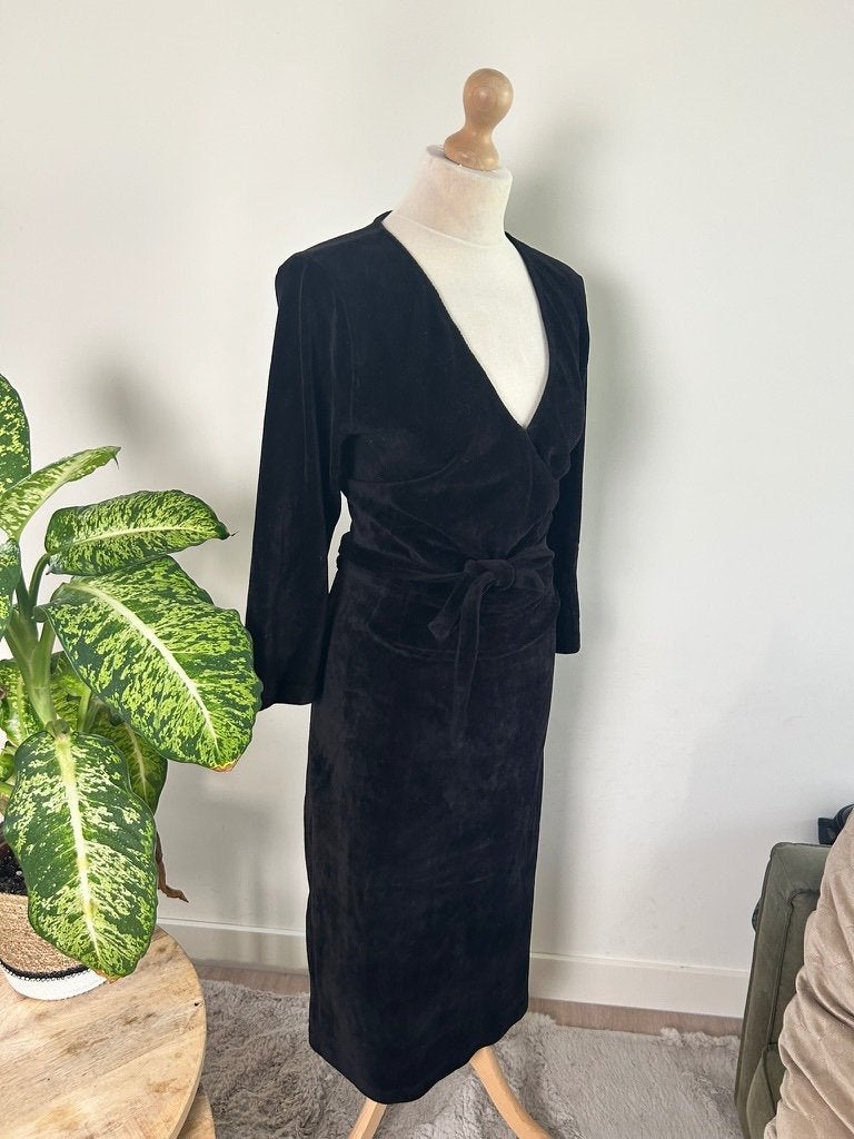 King Louie maat XXL zwarte rib fluwelen midi jurk 3628, Zwart, Maat 46/48 (XL) of groter, Ophalen of Verzenden, Zo goed als nieuw