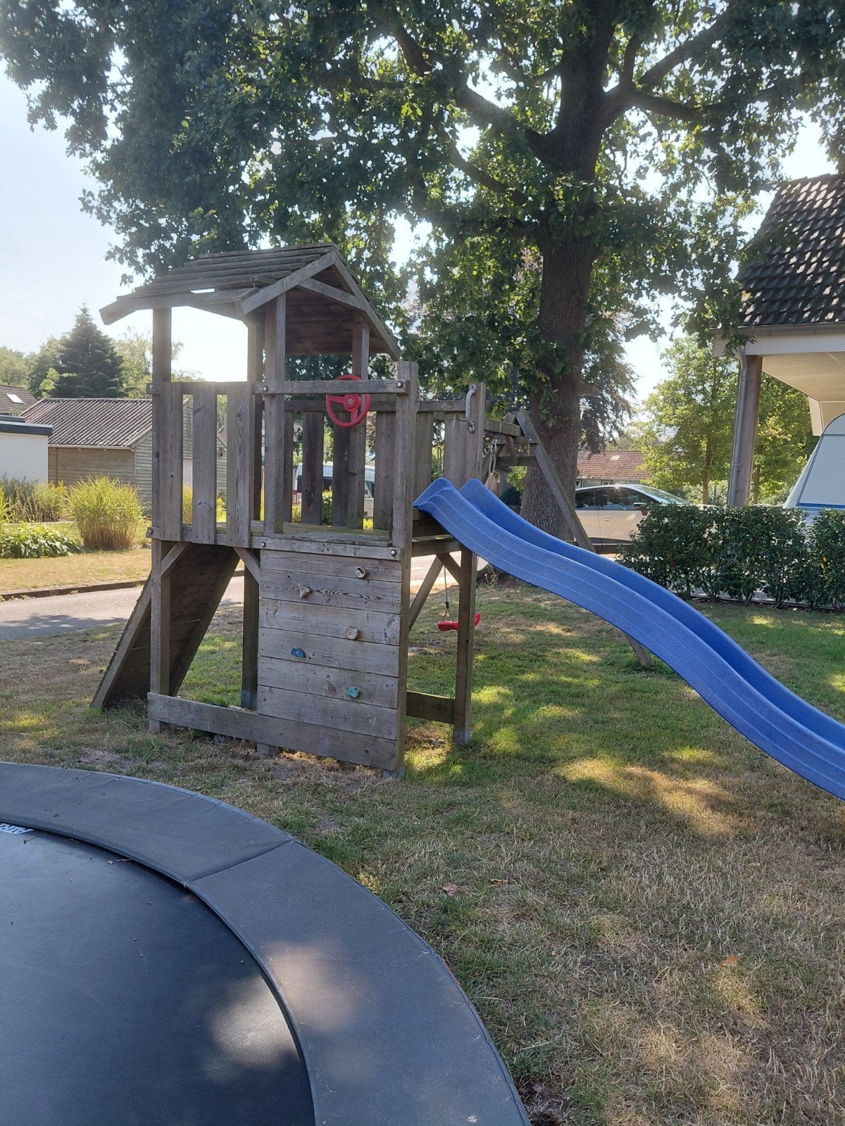 Houten speeltoestel met glijbaan en schommels, Ophalen, Gebruikt, Schommel