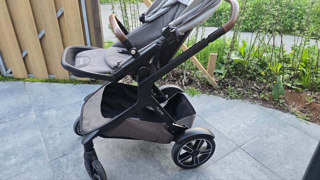 Nuna Kinderwagen - Comfortabel en Stijlvol, Kinderen en Baby's, Kinderwagens en Combinaties, Gebruikt, Kinderwagen, Overige merken