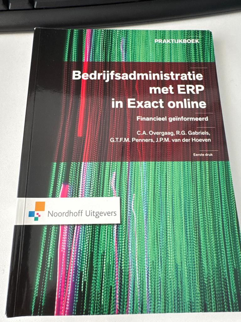 Bedrijfsadministratie met ERP in Exact online, Boeken, Studieboeken en Cursussen, Zo goed als nieuw, HBO, Gamma, Ophalen of Verzenden