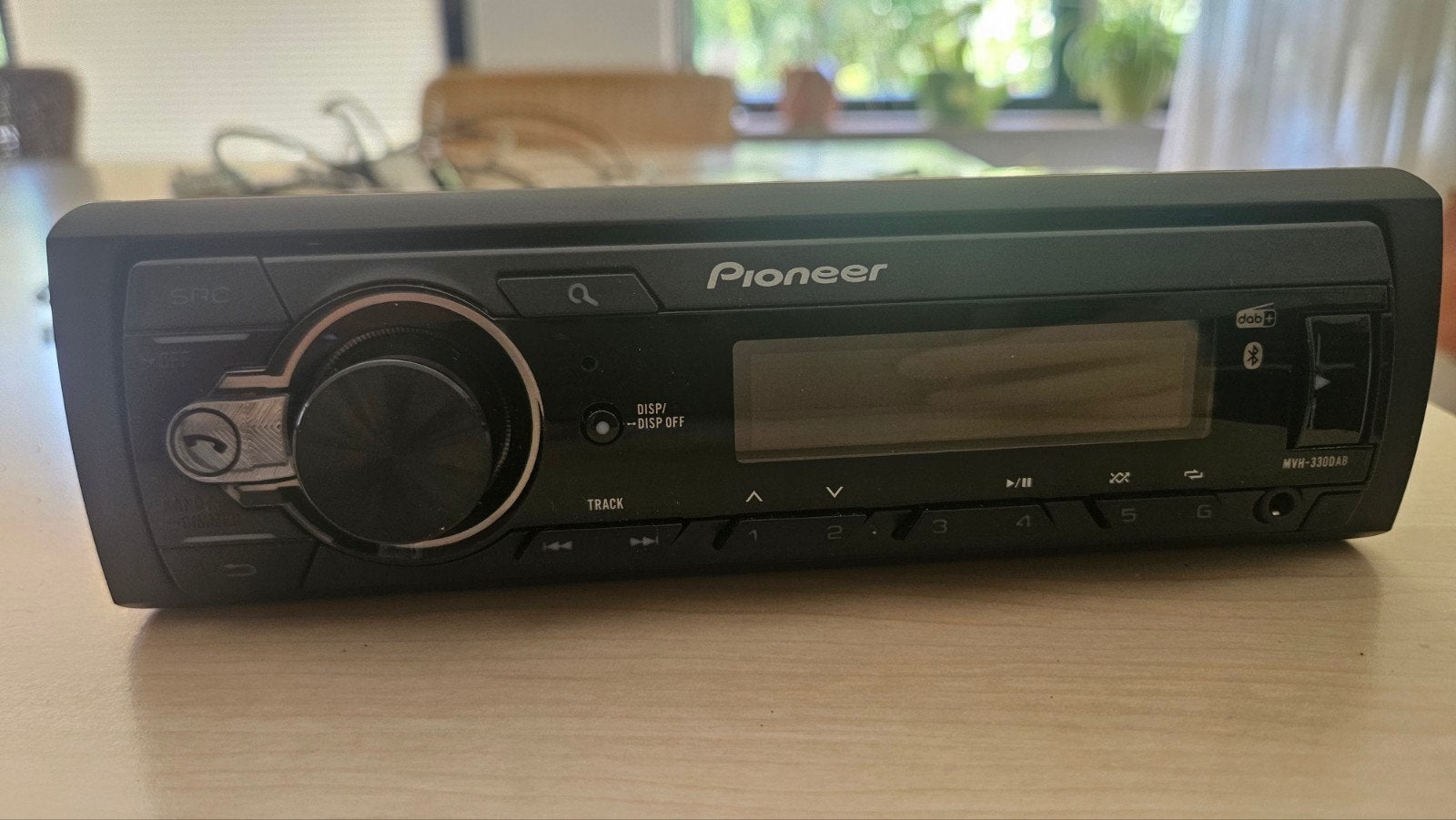 Pioneer MVH-330DAB Autoradio met DAB+ en Bluetooth, Auto diversen, Autoradio's, Ophalen of Verzenden, Zo goed als nieuw