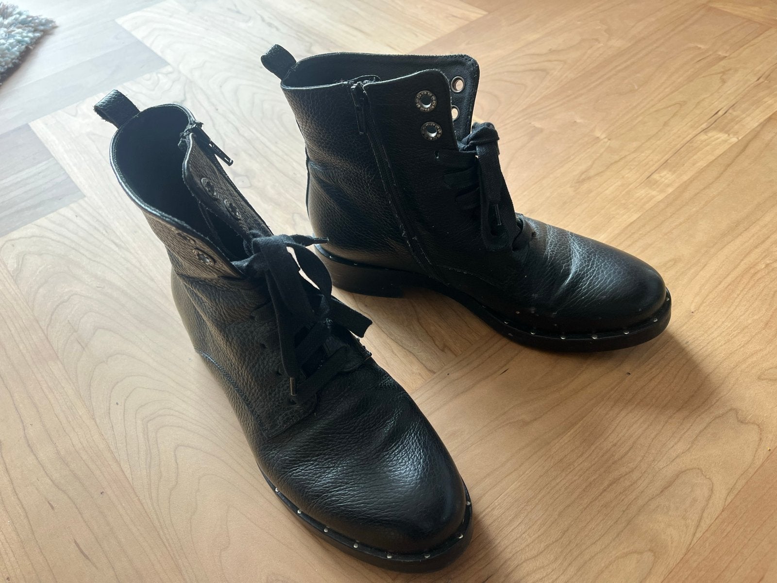 Zwarte leren veterlaarzen merk Tosca Blu met studs - Maat 39, Kleding | Dames, Verzenden, Gedragen, Zwart, Lage of Enkellaarzen