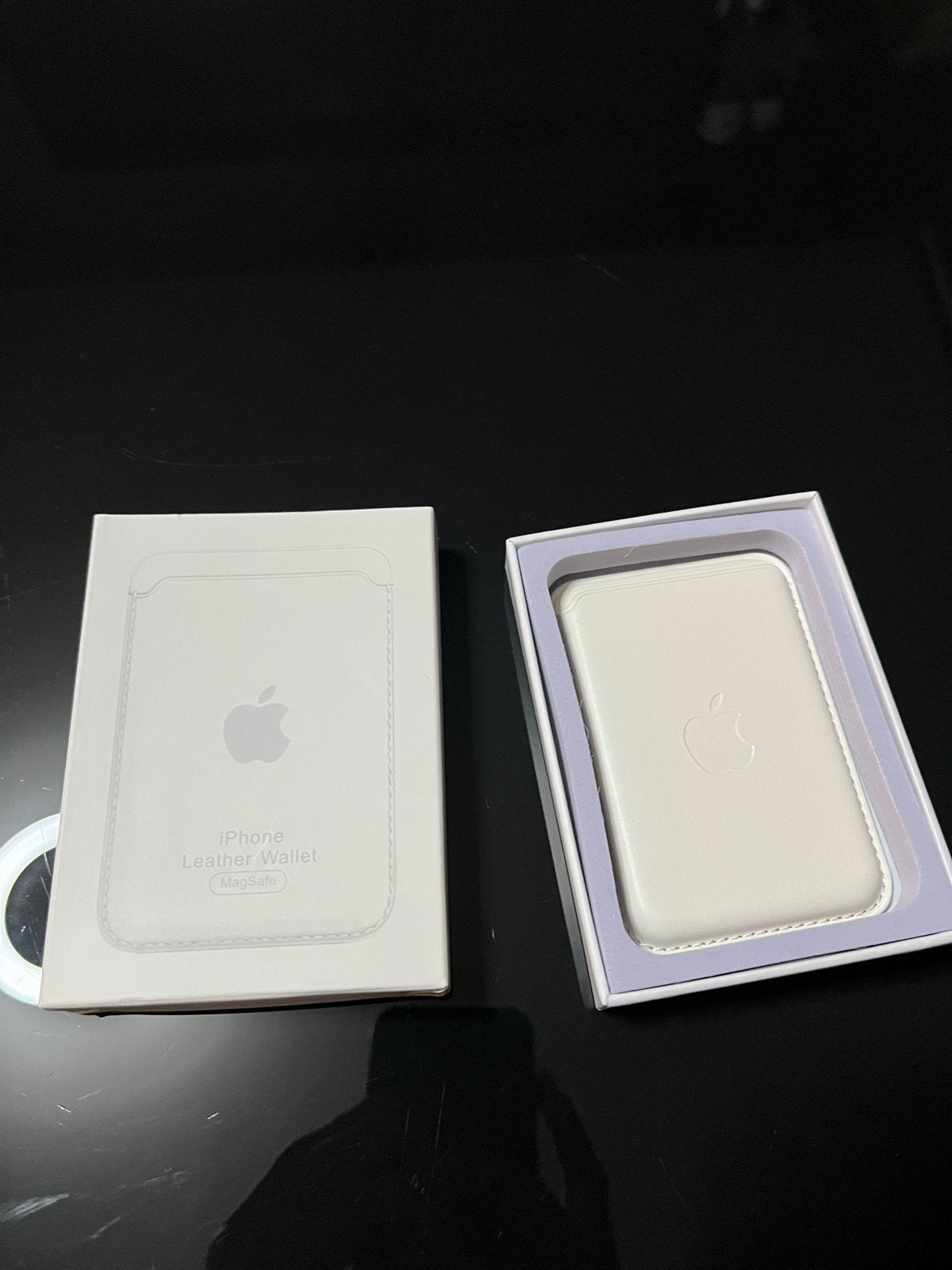 Apple iPhone Leren Wallet met MagSafe - Wit, Ophalen, MagSafe, Kaarthouder, Nieuw