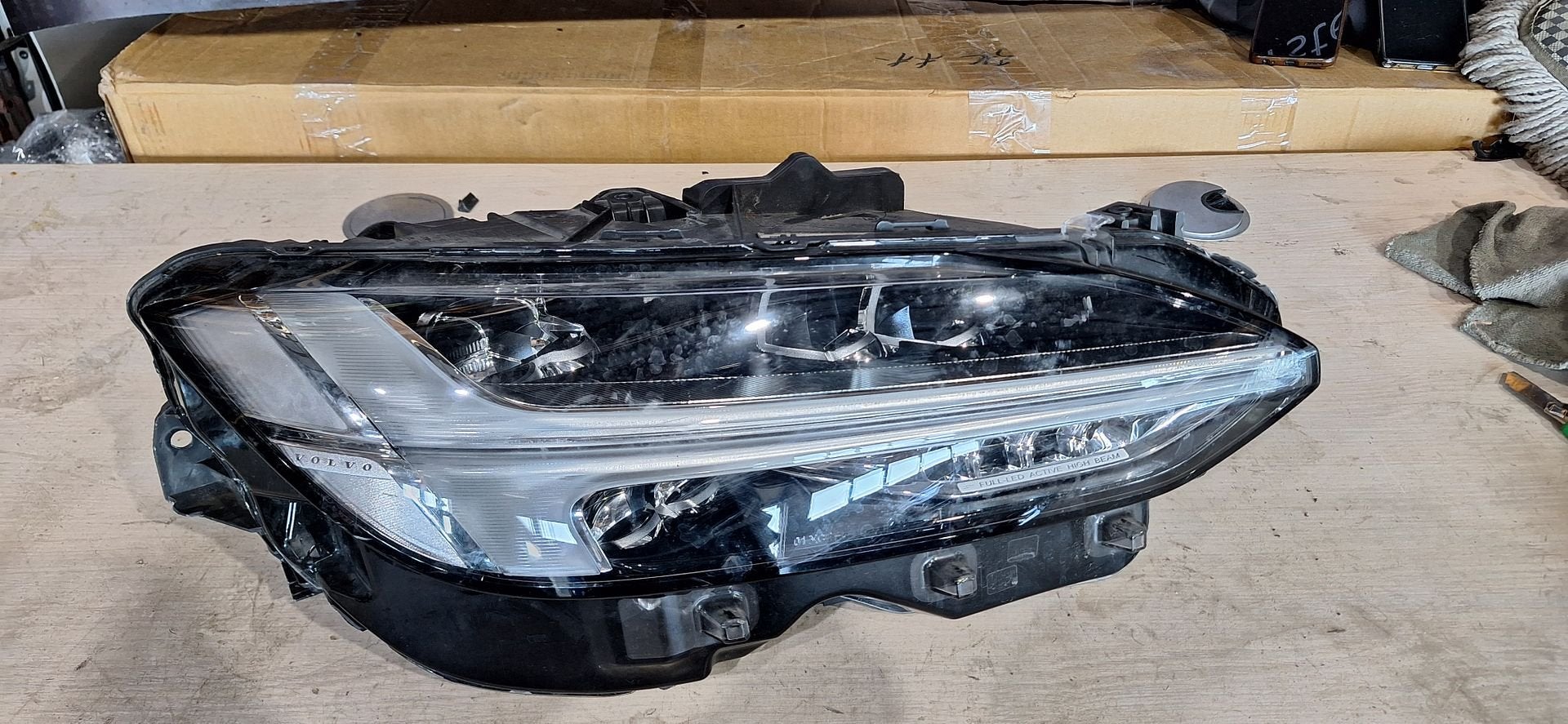 Volvo SV90 koplamp FULLED, Auto-onderdelen, Verlichting, Gebruikt, Ophalen of Verzenden