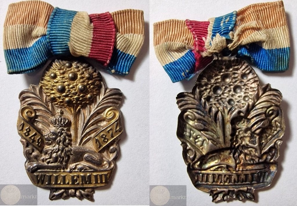 Draagteken 1874 '25-Jarig Jubileum Koning Willem III', Postzegels en Munten, Penningen en Medailles, Ophalen of Verzenden, Zilver