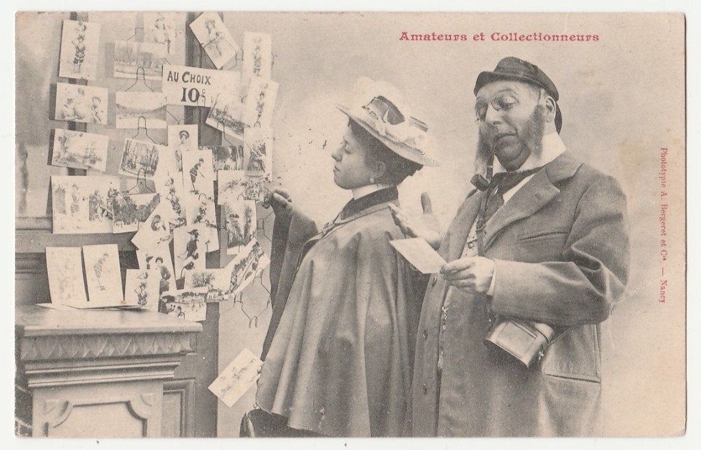 1902 !  Dame en her kopen ansichtkaarten., Verzenden, Voor 1920, Gelopen, Overige thema's