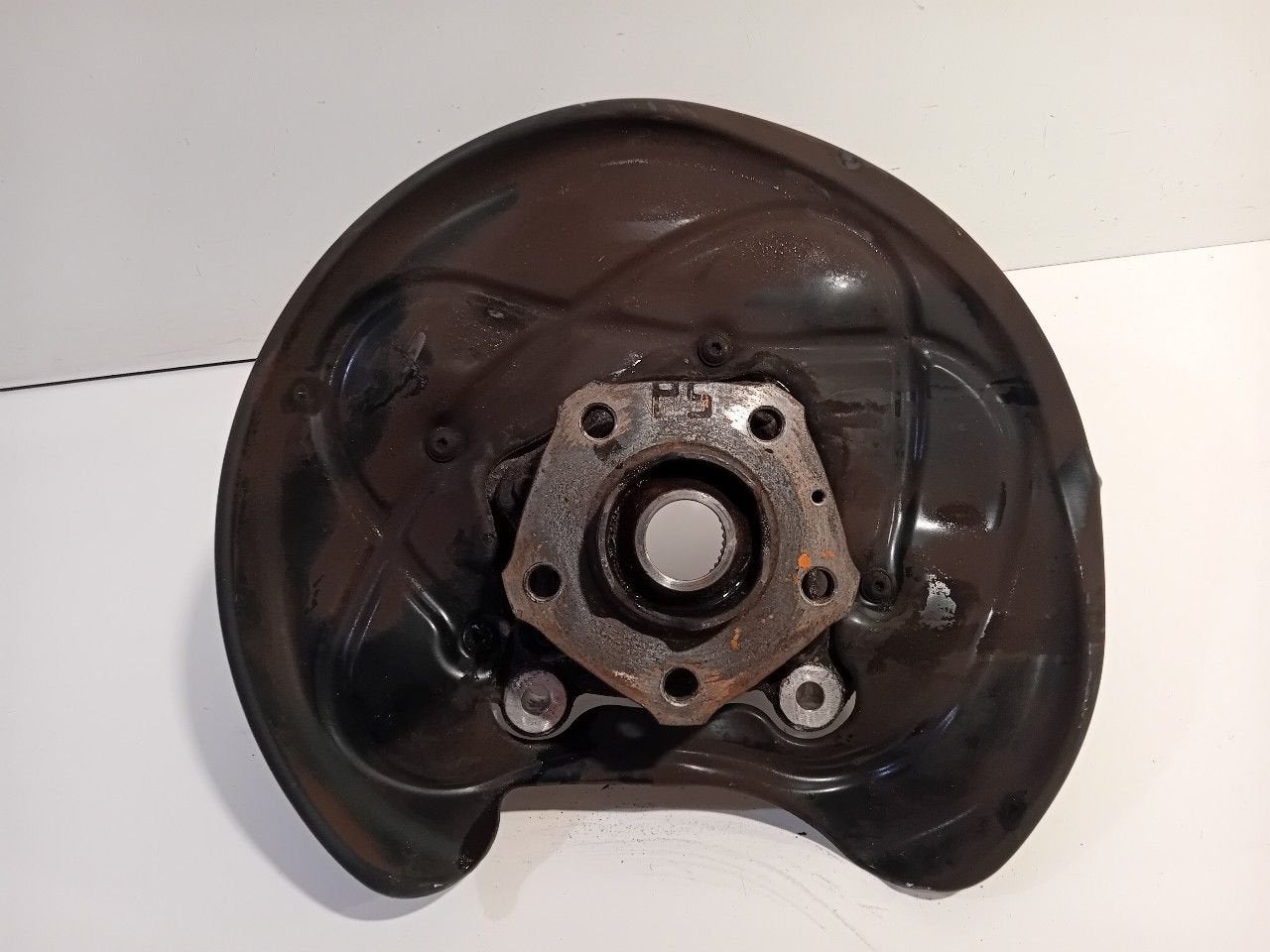 Wielnaaf links achter Audi Q7, Auto-onderdelen, Onderdelen@venauto.nl, Van der Ven Autorecycling B.V., Gebruikt, Ettenseweg 76, 4706 PB Roosendaal, The Netherlands