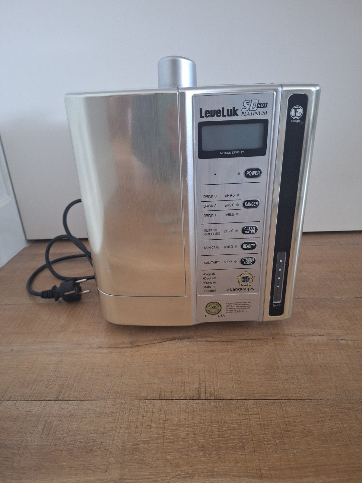 Leveluk SD 501 platinum kangen water, Ophalen