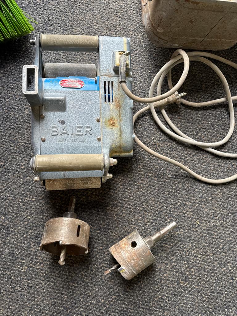Baier muur sleuvenfreesmachine met 2 muur gatenzagen, Ophalen, Gebruikt, 600 watt of meer, Overige typen