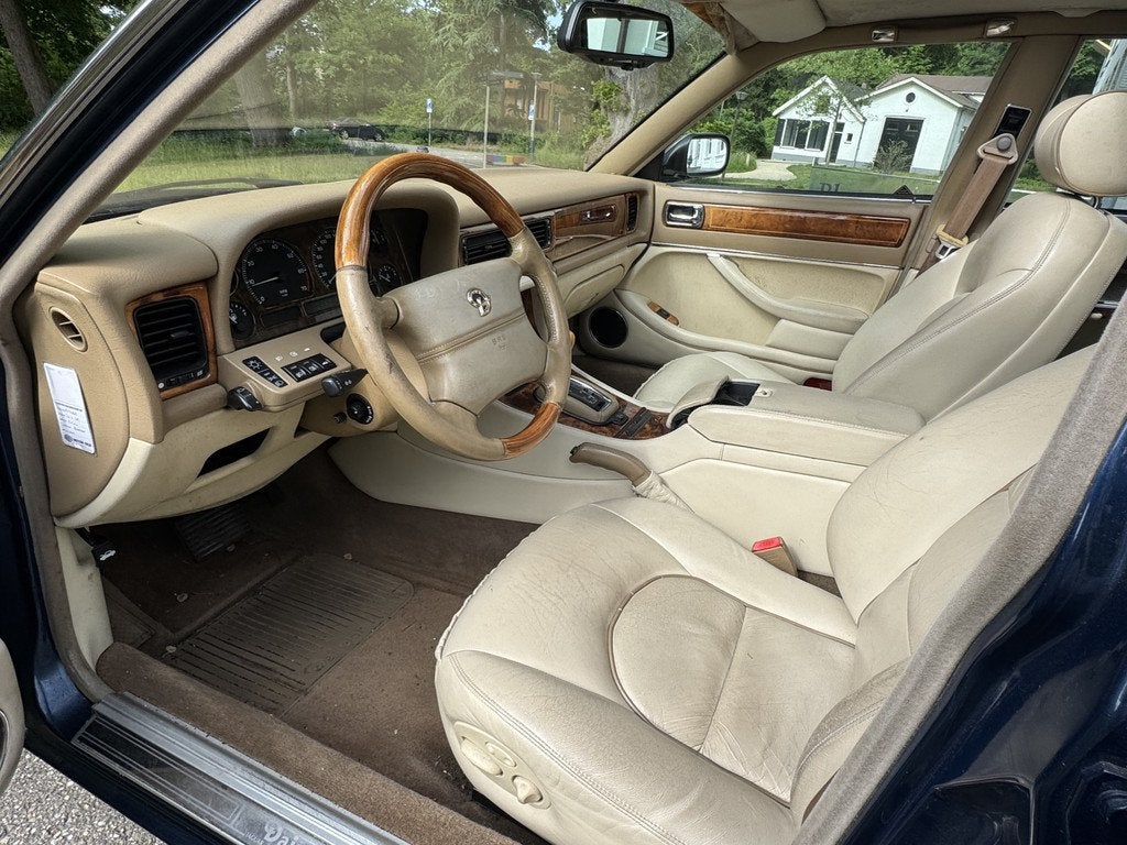 Jaguar DAIMLER DOUBLE SIX 6.0 V12 (bj 1995, automaat), Auto's, Oldtimers, Automaat, Achterwielaandrijving, Blauw, Bedrijf