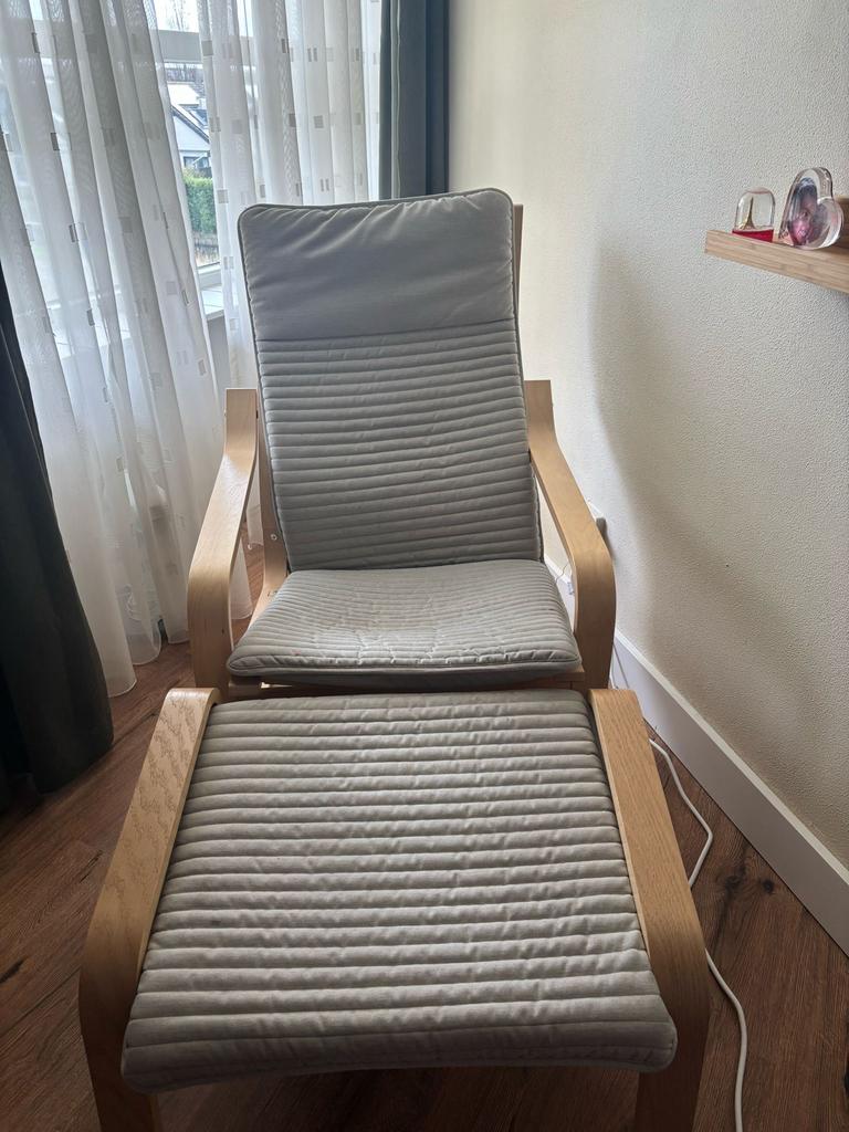 Comfortabele fauteuil met voetenbank - IKEA Poäng stijl, Ophalen, Gebruikt, Hout, Eén