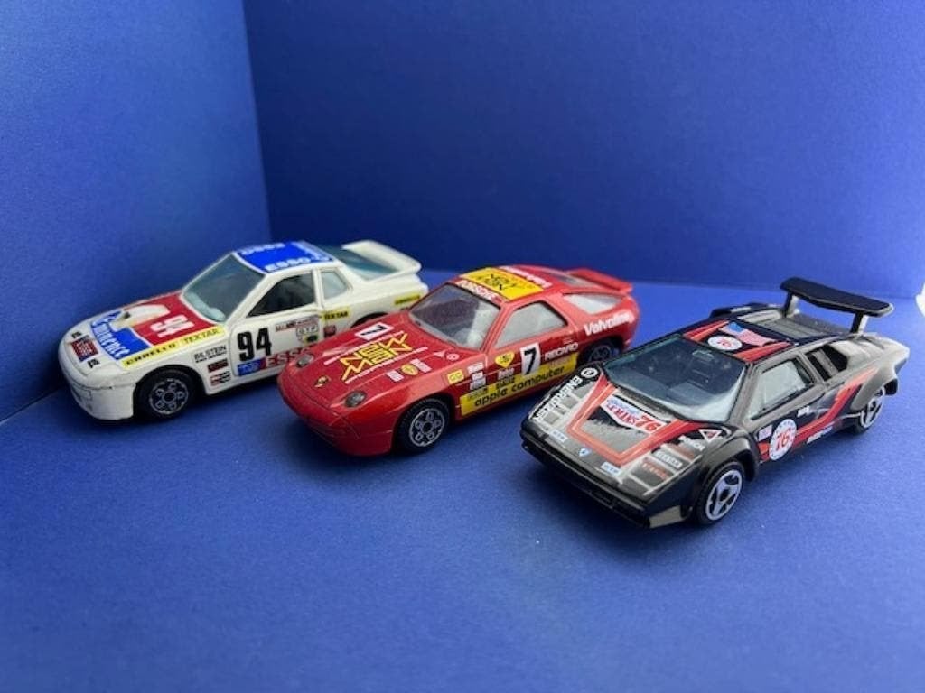 Burago		lamborgini countach	| Porsche 924 928 set 1/43, Ophalen of Verzenden, Nieuw, Auto, Overige merken