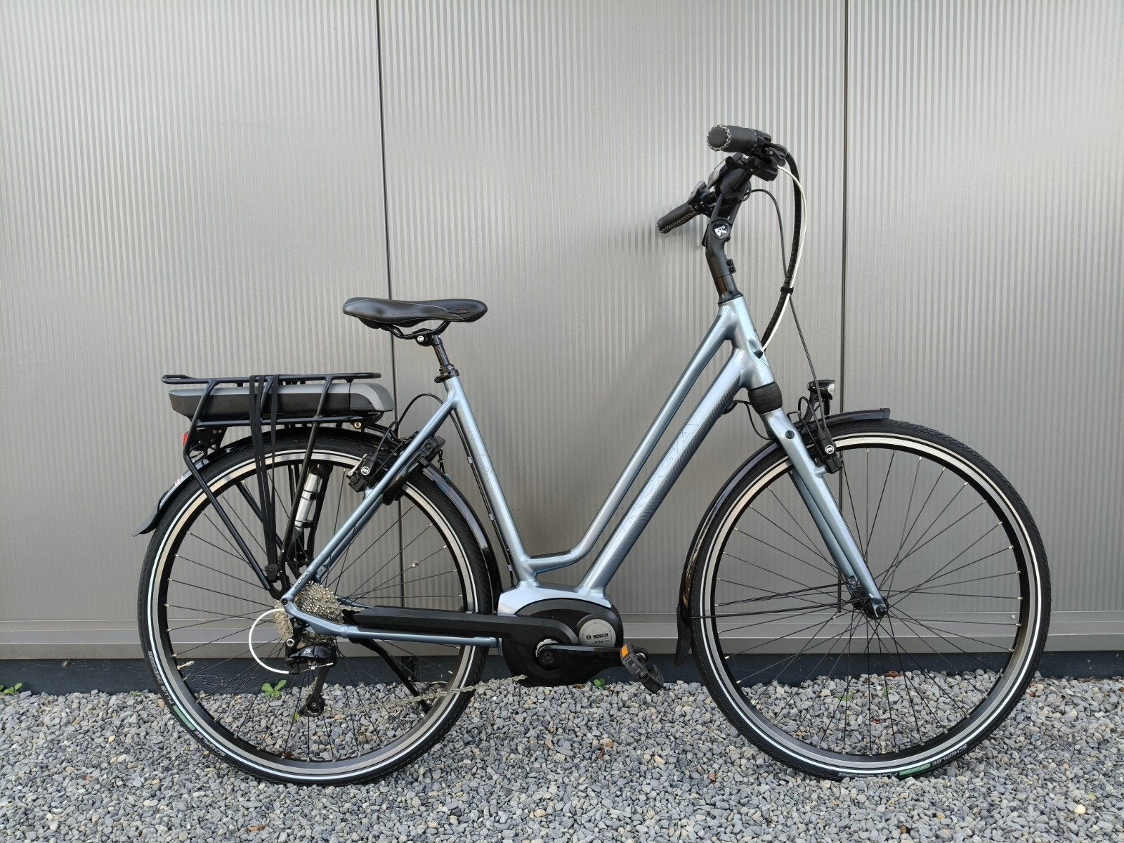 Koga E-Inspire E-bike. 56cm. Bosch Middenmotor. 2.695km! ZGA, Zo goed als nieuw, 50 km per accu of meer, 55 tot 59 cm, Ophalen
