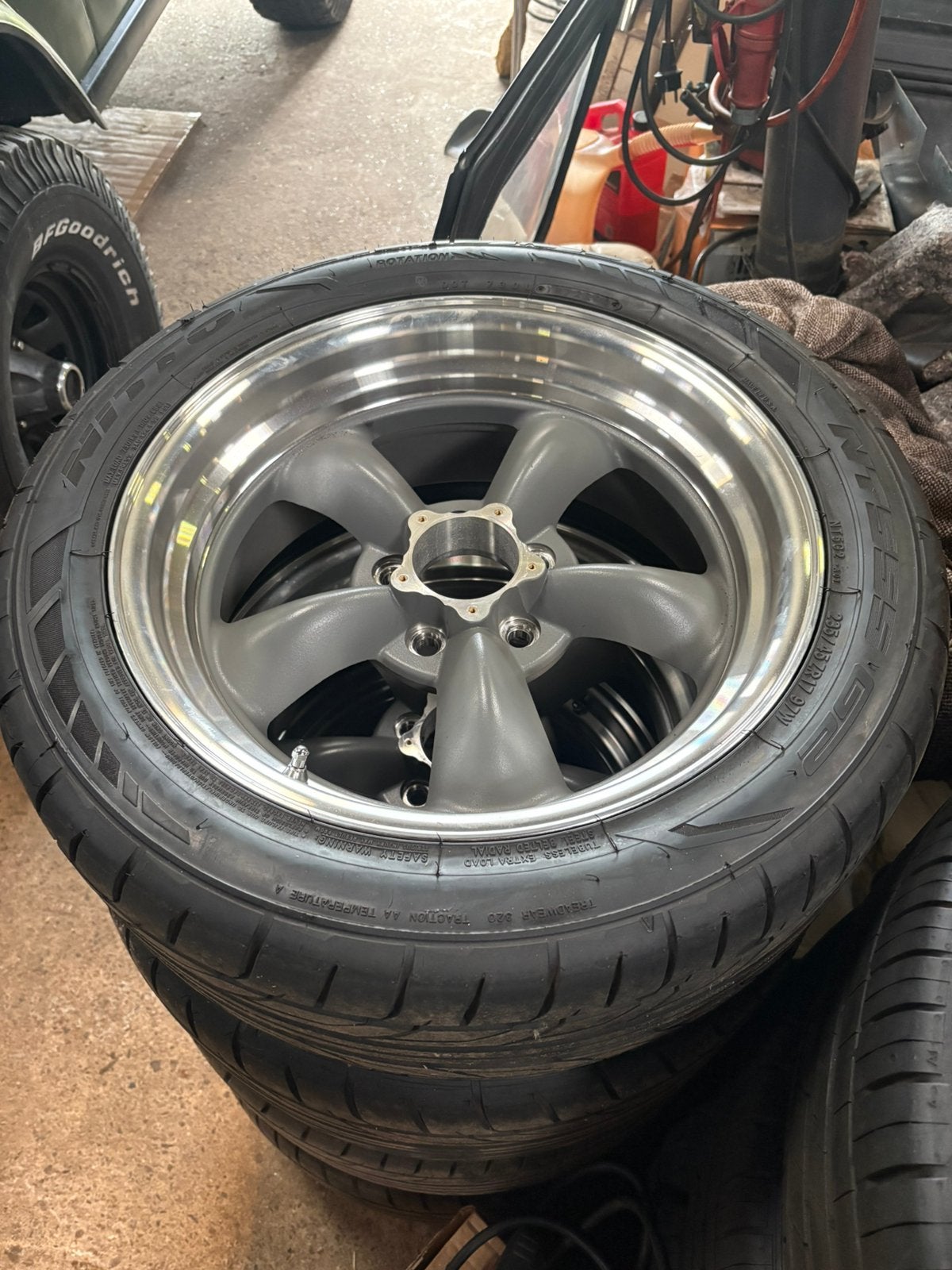 American racing torq thrust 17 inch 5x114.3, Auto-onderdelen, Banden en Velgen, Ophalen, American racing, 255 mm, Banden en Velgen