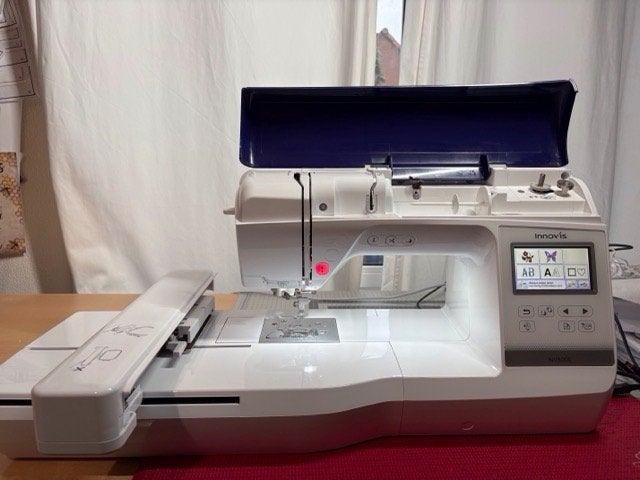 Brother Innov-is NV800E Borduurmachine, Ophalen, Zo goed als nieuw, Machineborduren, Borduurmachine