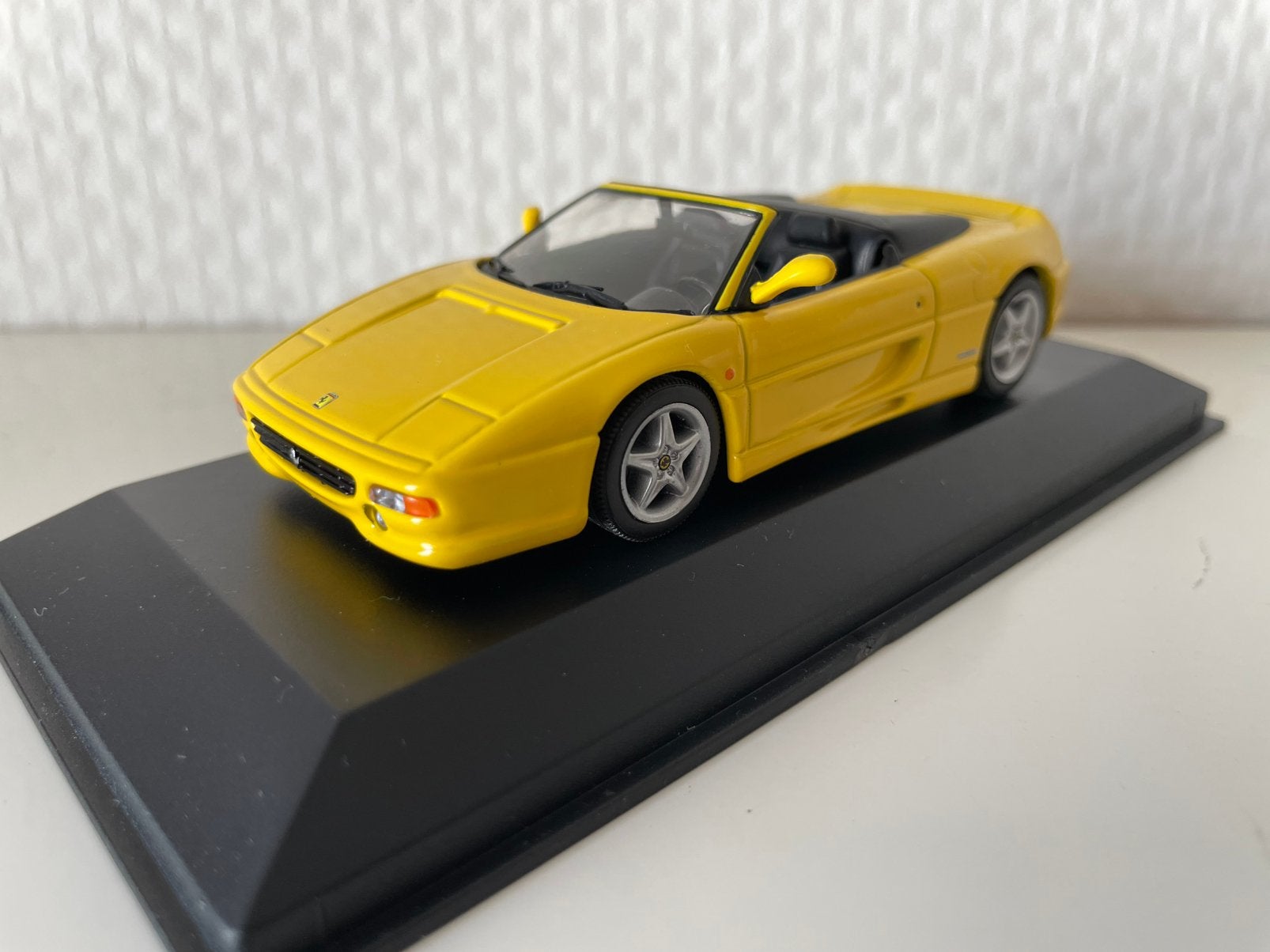 Minichamps Ferrari F355 Spider, Ophalen of Verzenden, Zo goed als nieuw, Auto, MiniChamps