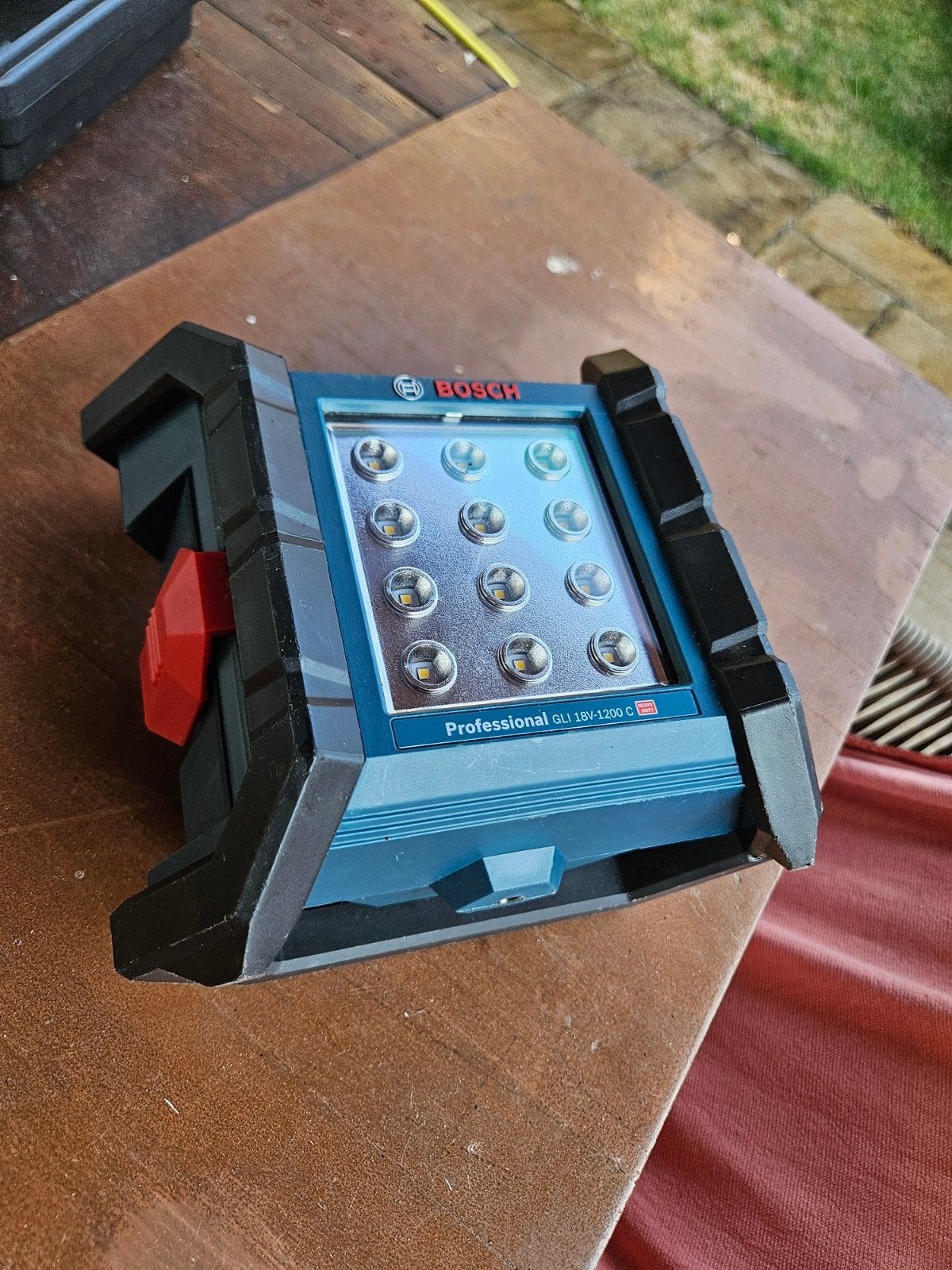 Bosch Professional GLI 18V-1200 C Led Bouwlamp 18V, Ophalen of Verzenden, Zo goed als nieuw, Minder dan 50 watt, Lamp