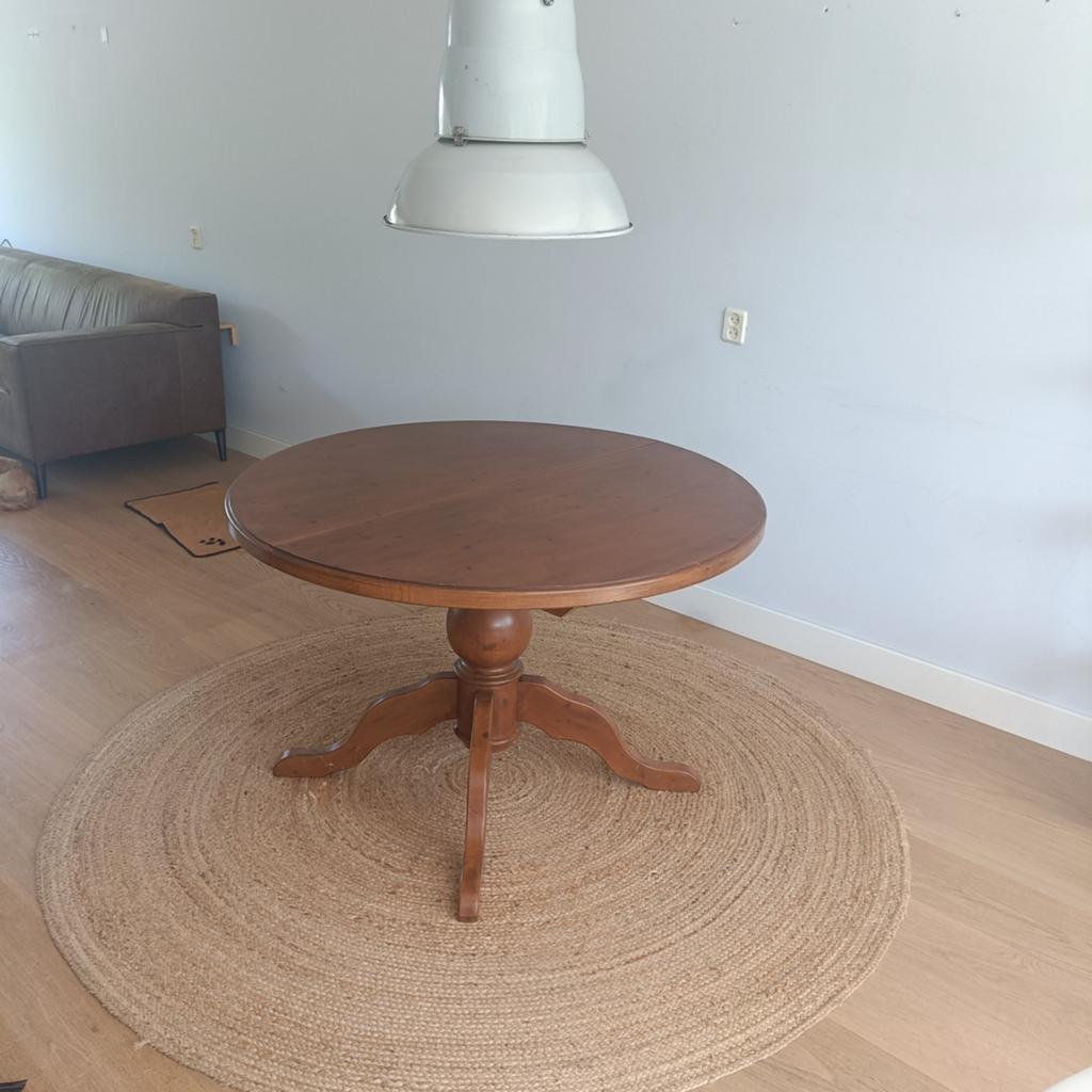 Ronde houten eettafel - Gezellig en functioneel, Huis en Inrichting, Tafels | Eettafels, Gebruikt, 100 tot 150 cm, 100 tot 150 cm