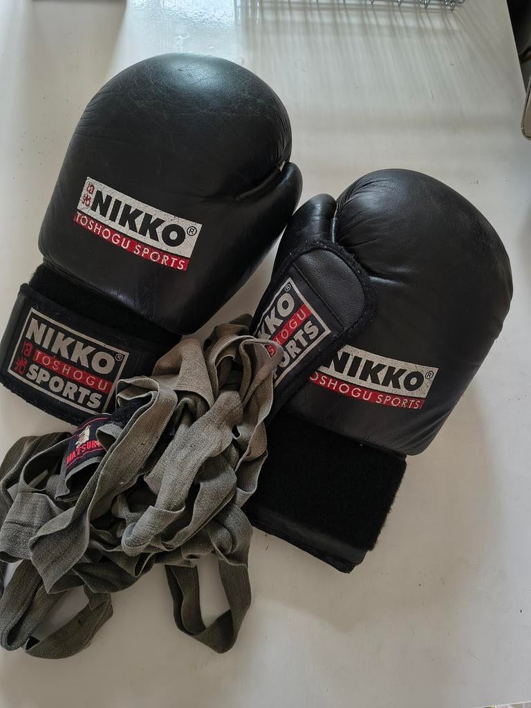 Nikko Bokshandschoenen met Bandages, Ophalen of Verzenden