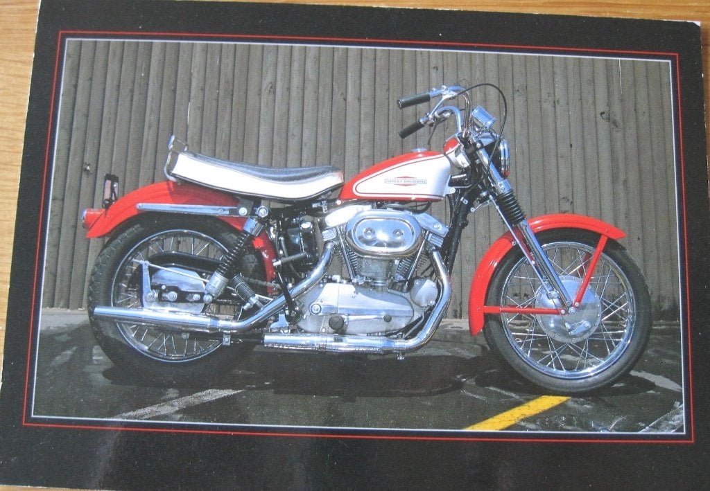 Harley Davidson Sportster 1964 op grote nieuwe ansichtkaart, Verzenden, 1980 tot heden, Ongelopen, Overige thema's