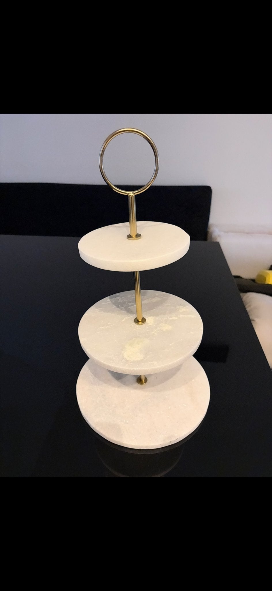 Luxe etagere van marmer met gouden accenten, Ophalen, Rond, Nieuw, Afgeronde hoeken
