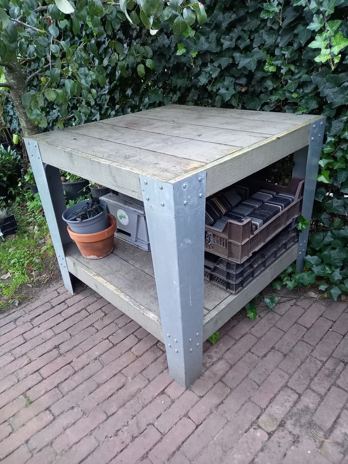Stevige houten werkbank/tafel voor buiten, Ophalen, Gebruikt, Vierkant, Hout