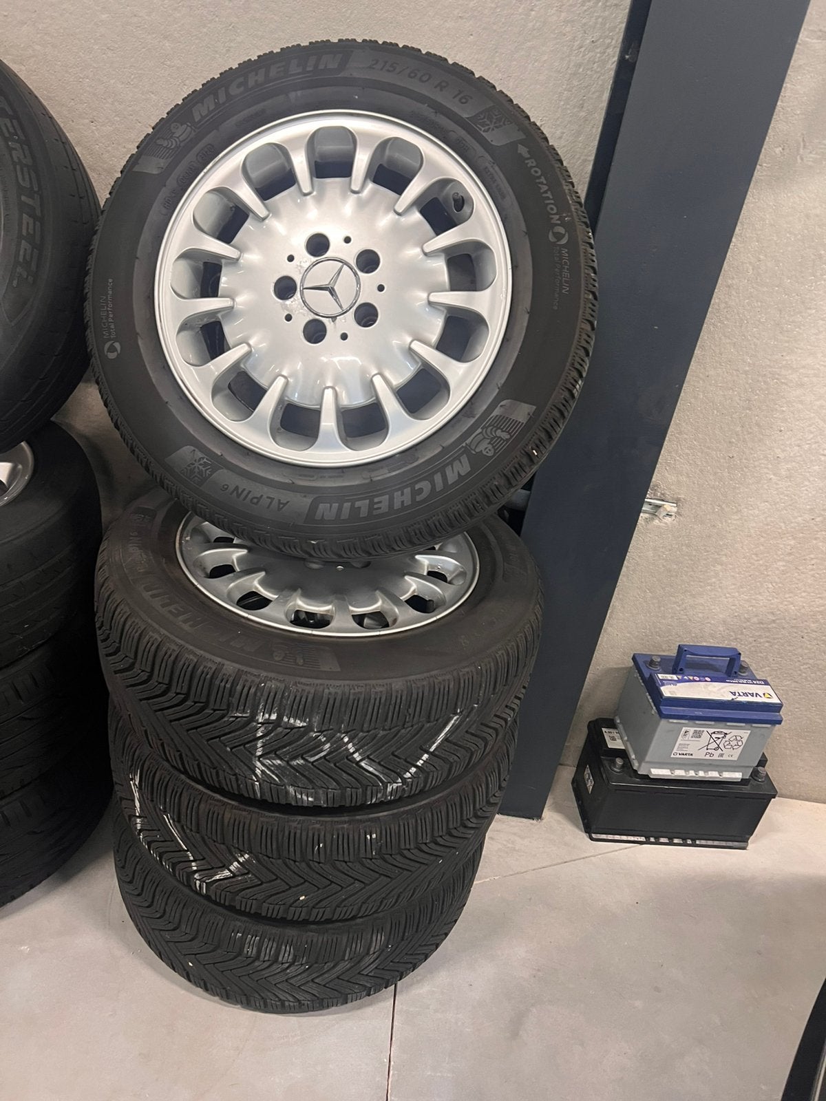 Originele Mercedes e-classe velgen W211 5x112 winterbanden, Auto-onderdelen, Ophalen, 16 inch, Banden en Velgen, Winterbanden