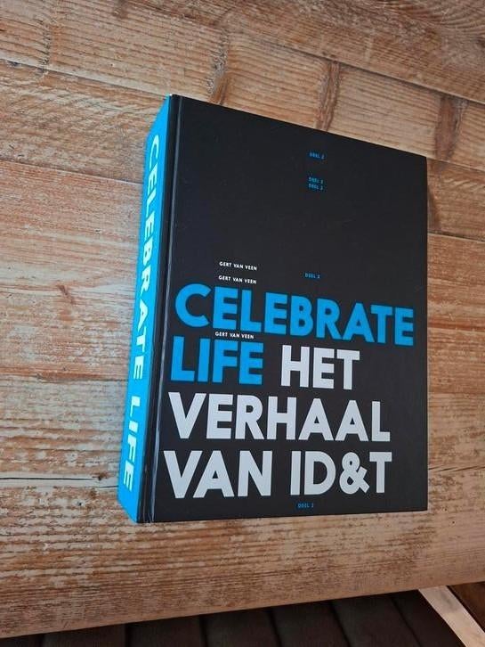 Celebrate Life - Het verhaal van ID&T deel 2, Ophalen