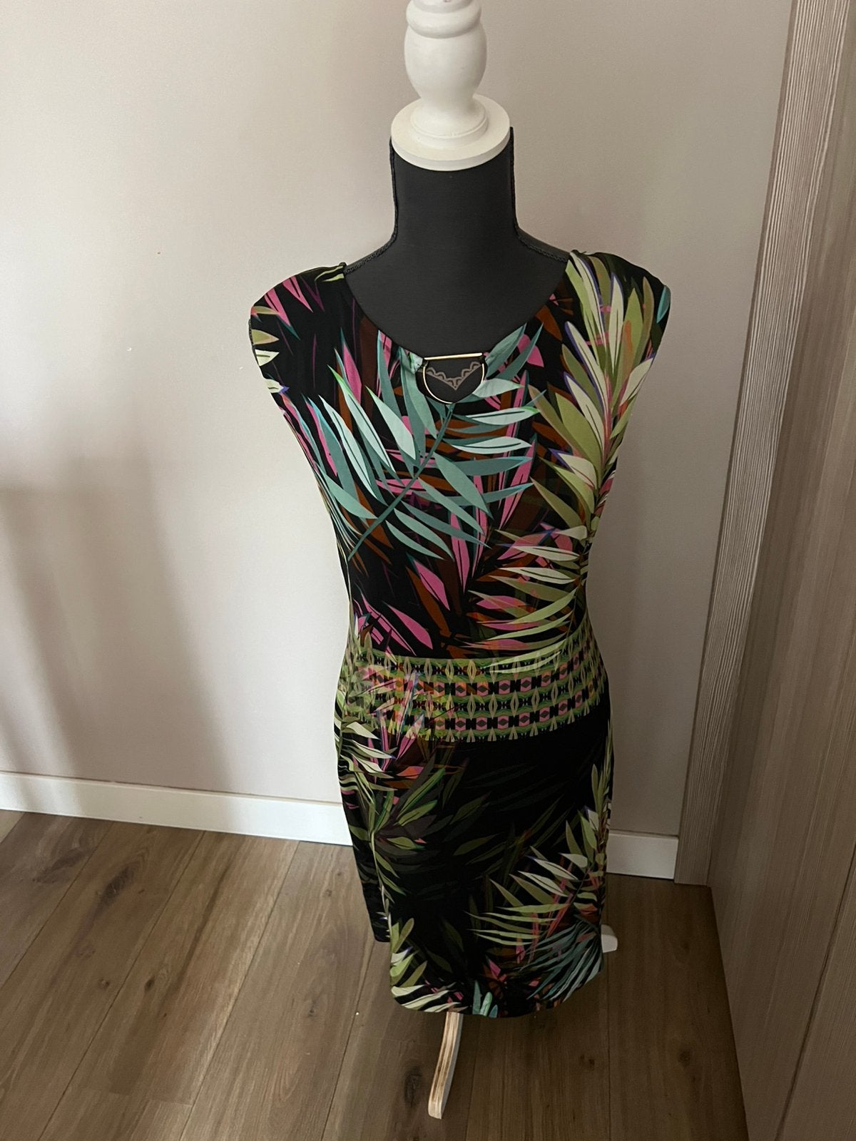 Nieuwe jurk van Ana Alcazar maat 38, Maat 38/40 (M), Meerkleurig, Nieuw, Ophalen of Verzenden