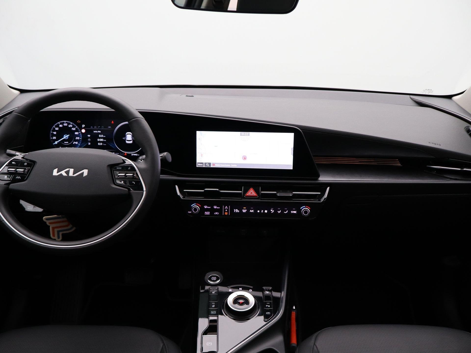 Foto 36 van Kia Niro 1.6 GDi Hybrid DynamicPlusLine Panorama | Stoel Stu