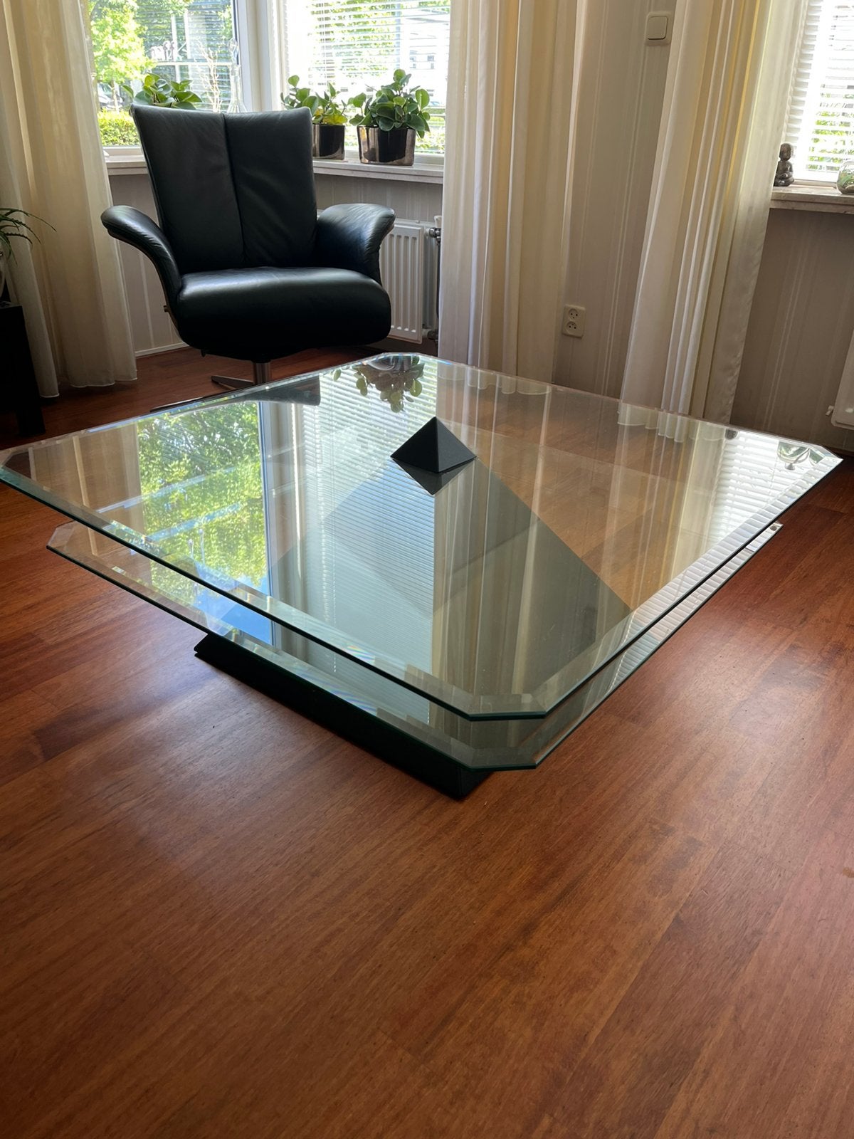Vintage piramide salontafel, Ophalen, Rechthoekig, 100 tot 150 cm, 100 tot 150 cm