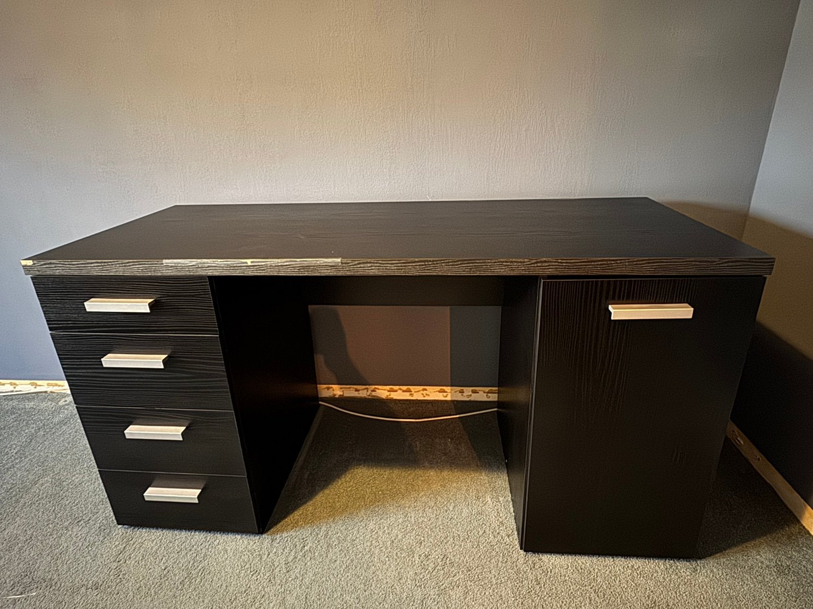 Bureau, Huis en Inrichting, Bureaus, Zo goed als nieuw, Zwart, Ophalen